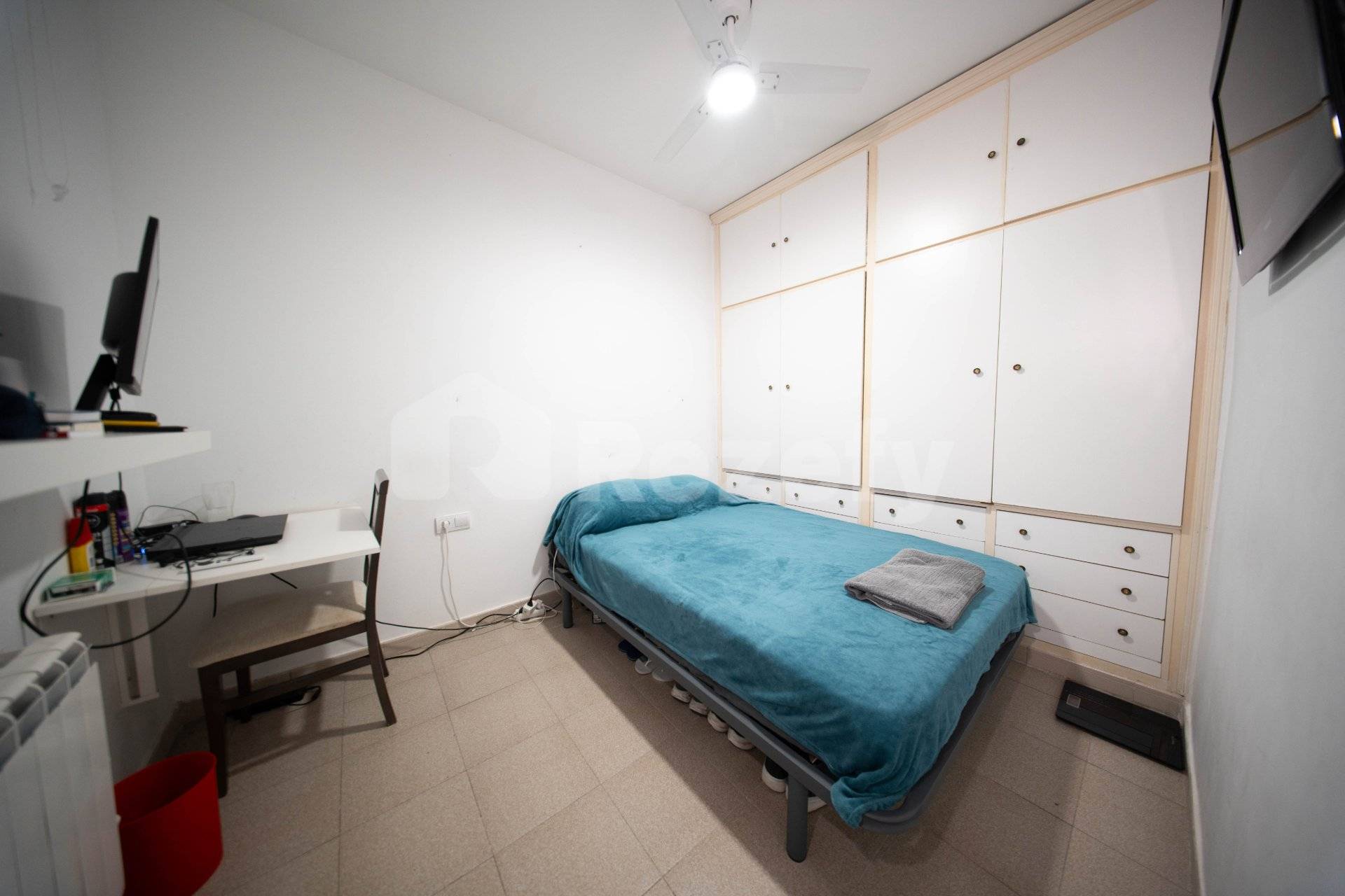 Habitación privada III en Calle del Divino Pastor 1/12