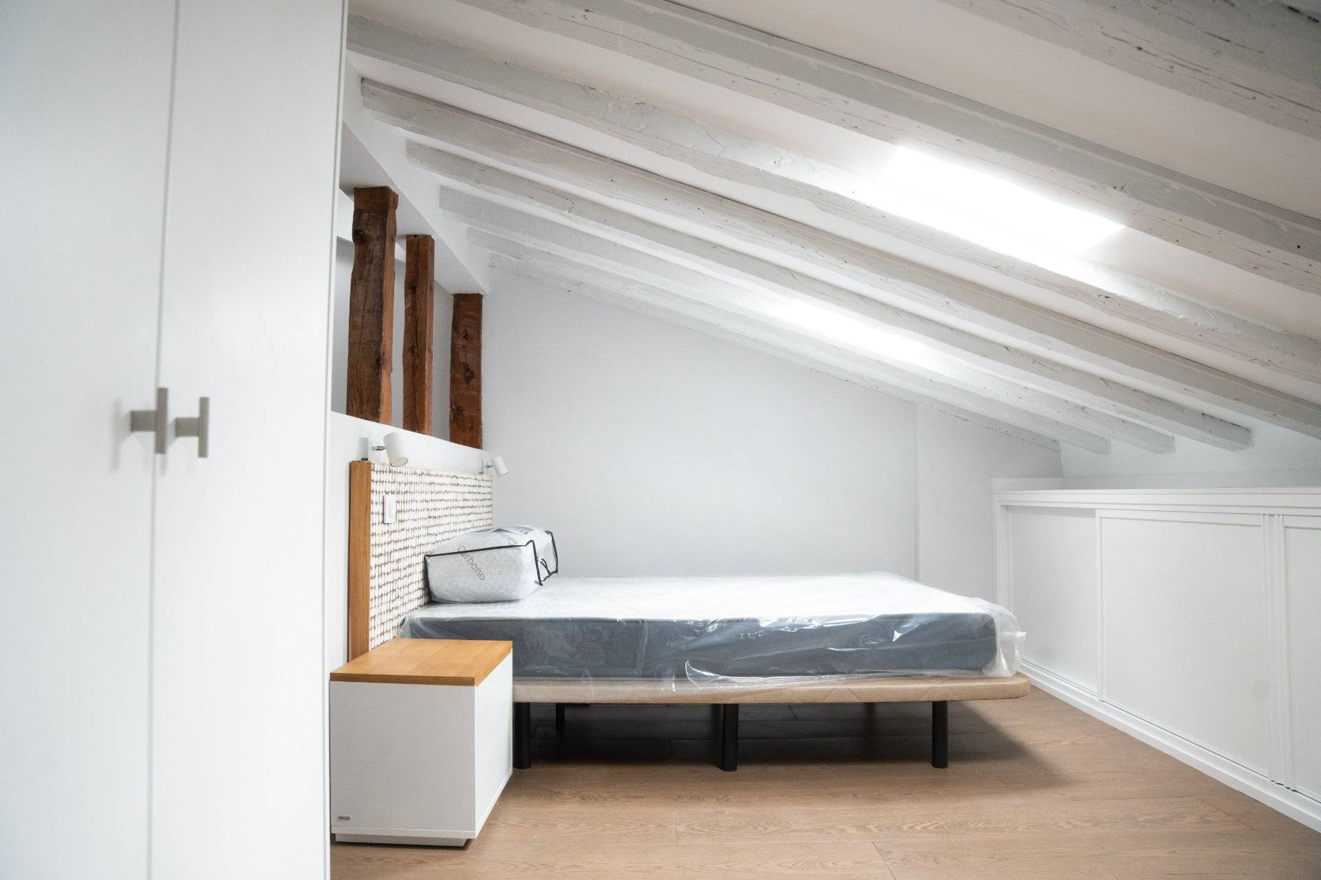Studio in Calle de la Luna 1/5