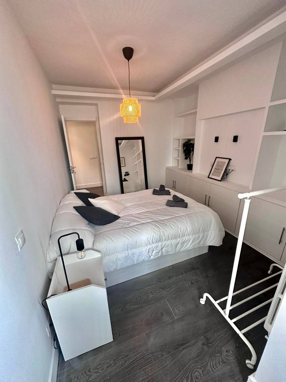 Habitación privada I en Avenida de América 2/23