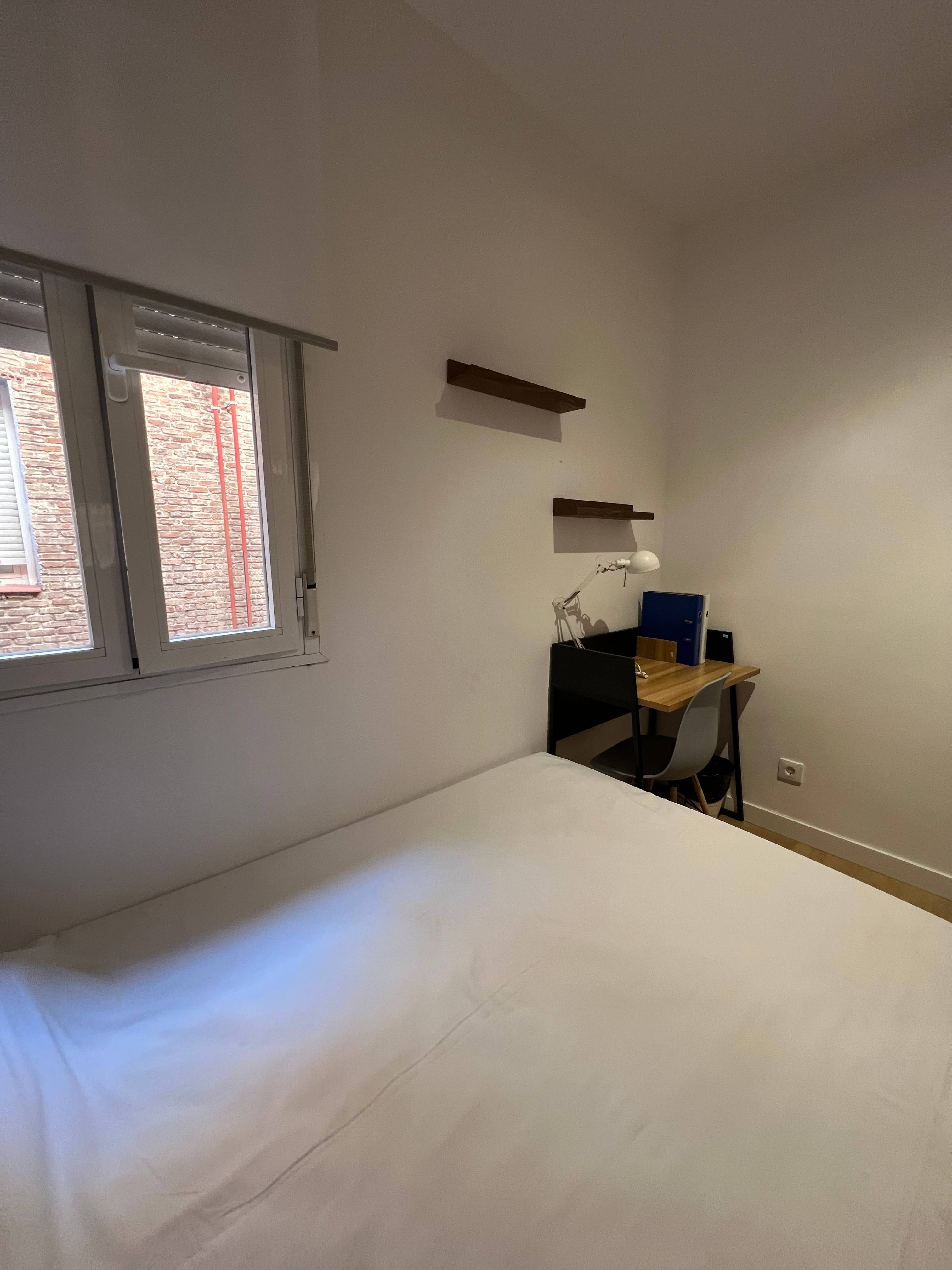 Habitación privada III en Calle de Francos Rodríguez 2/26