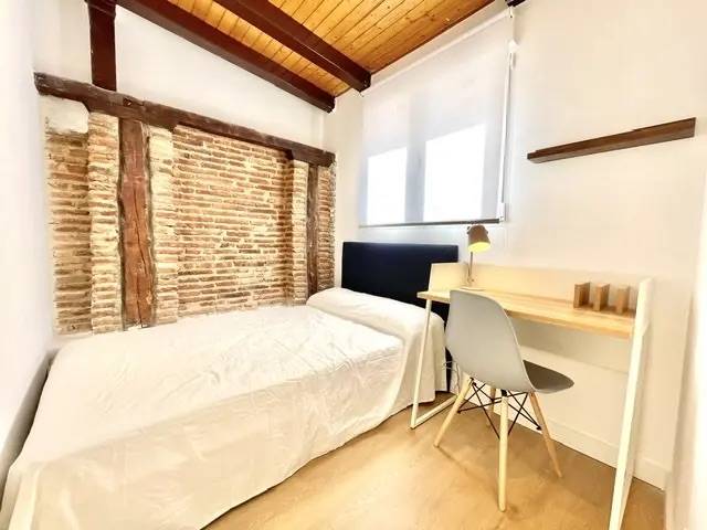Habitación privada XVIII en Calle de Francos Rodríguez 1/24