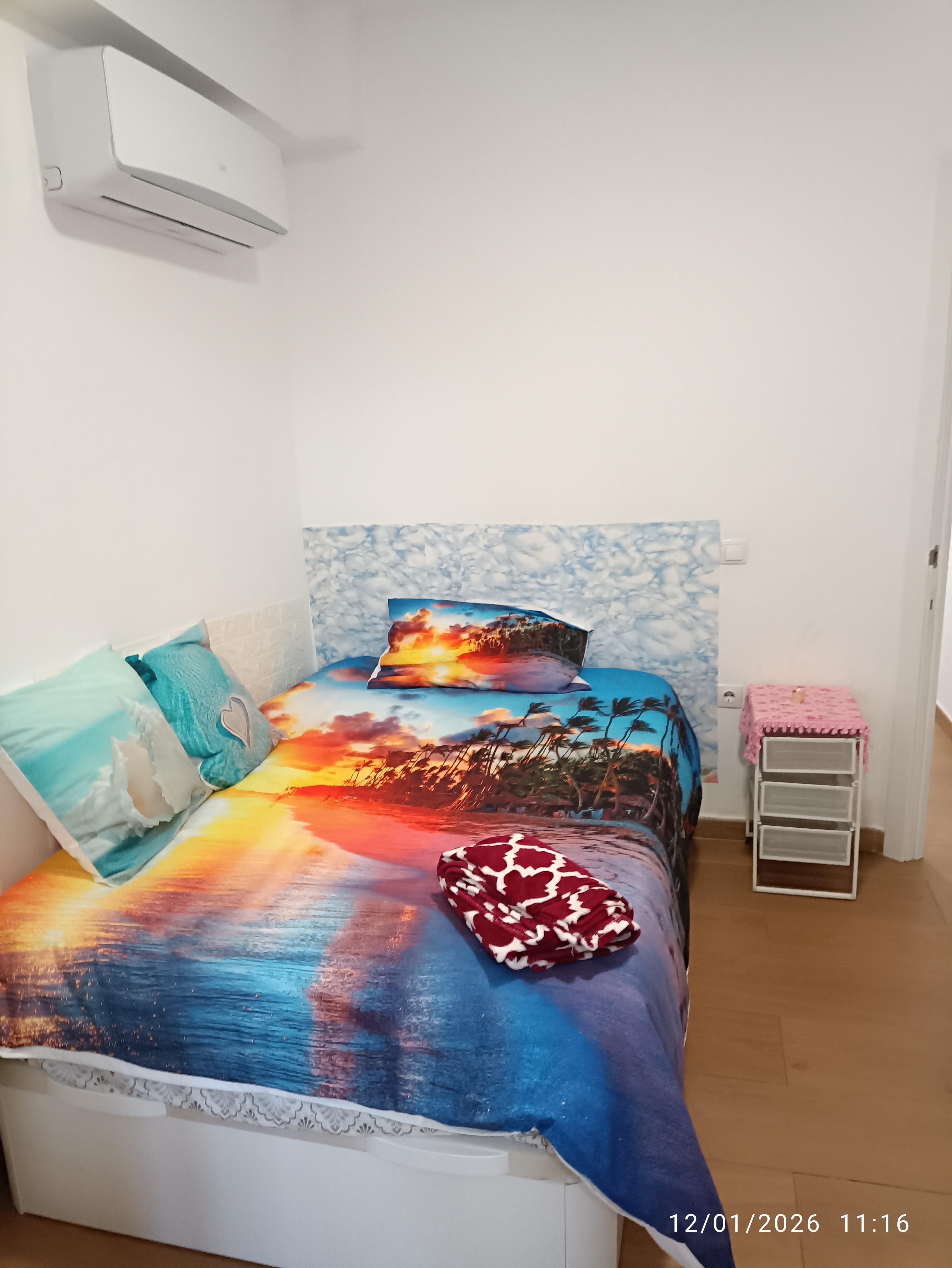 Habitación privada IV en Calle Virgen de la Alegría