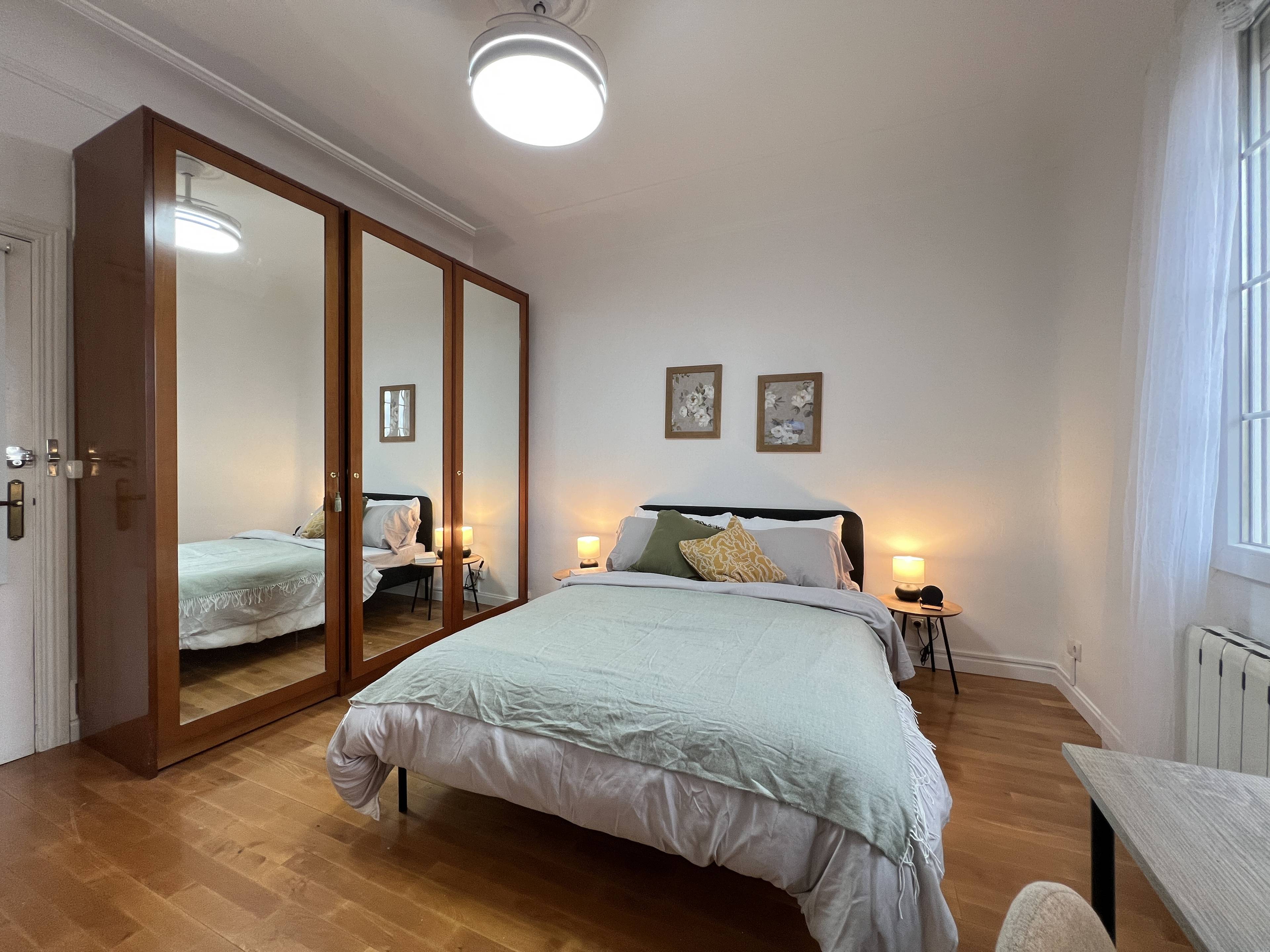 Habitación privada V en Calle de la Abada 2/15