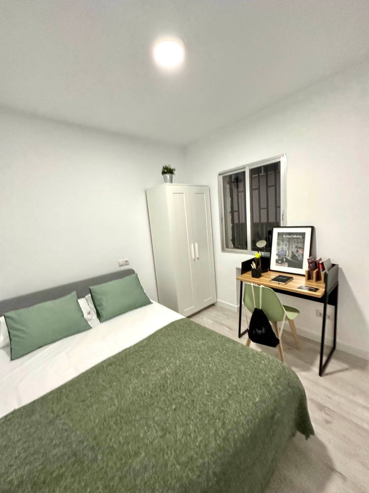 Habitación privada X en Avenida de España 2/33