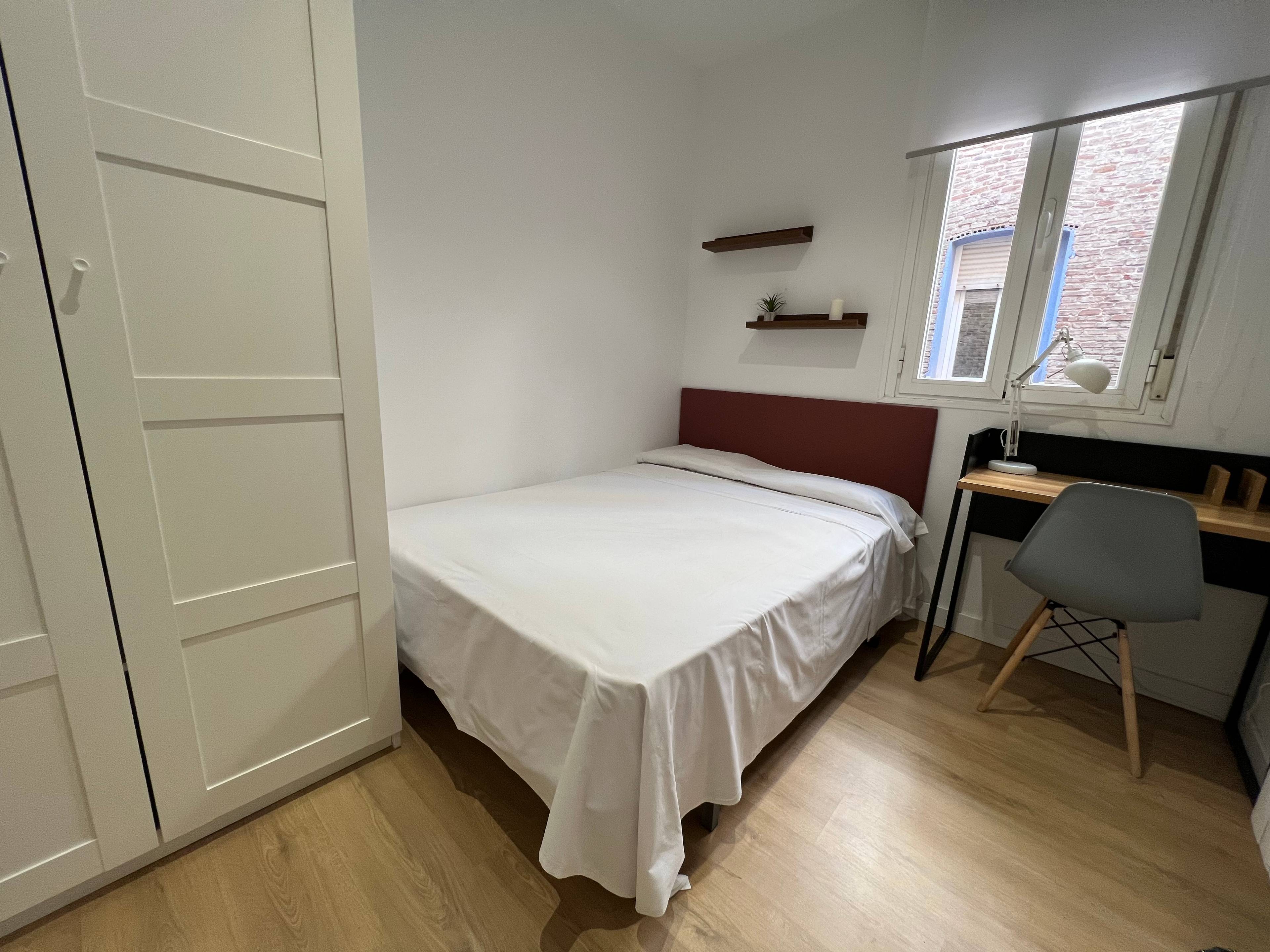 Habitación privada XI en Calle de Francos Rodríguez 1/24