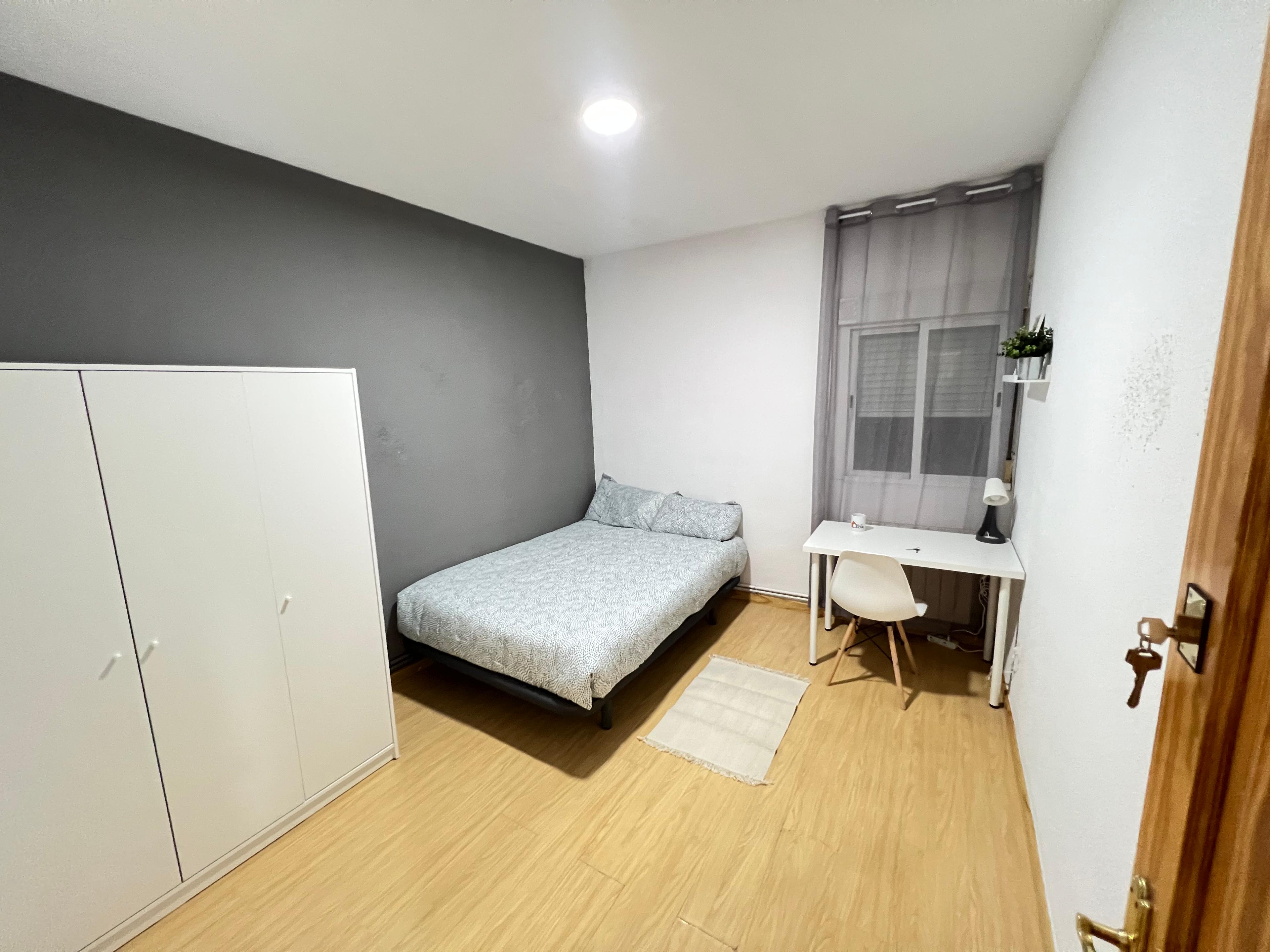 Habitación privada I en Calle de Mariano Ron