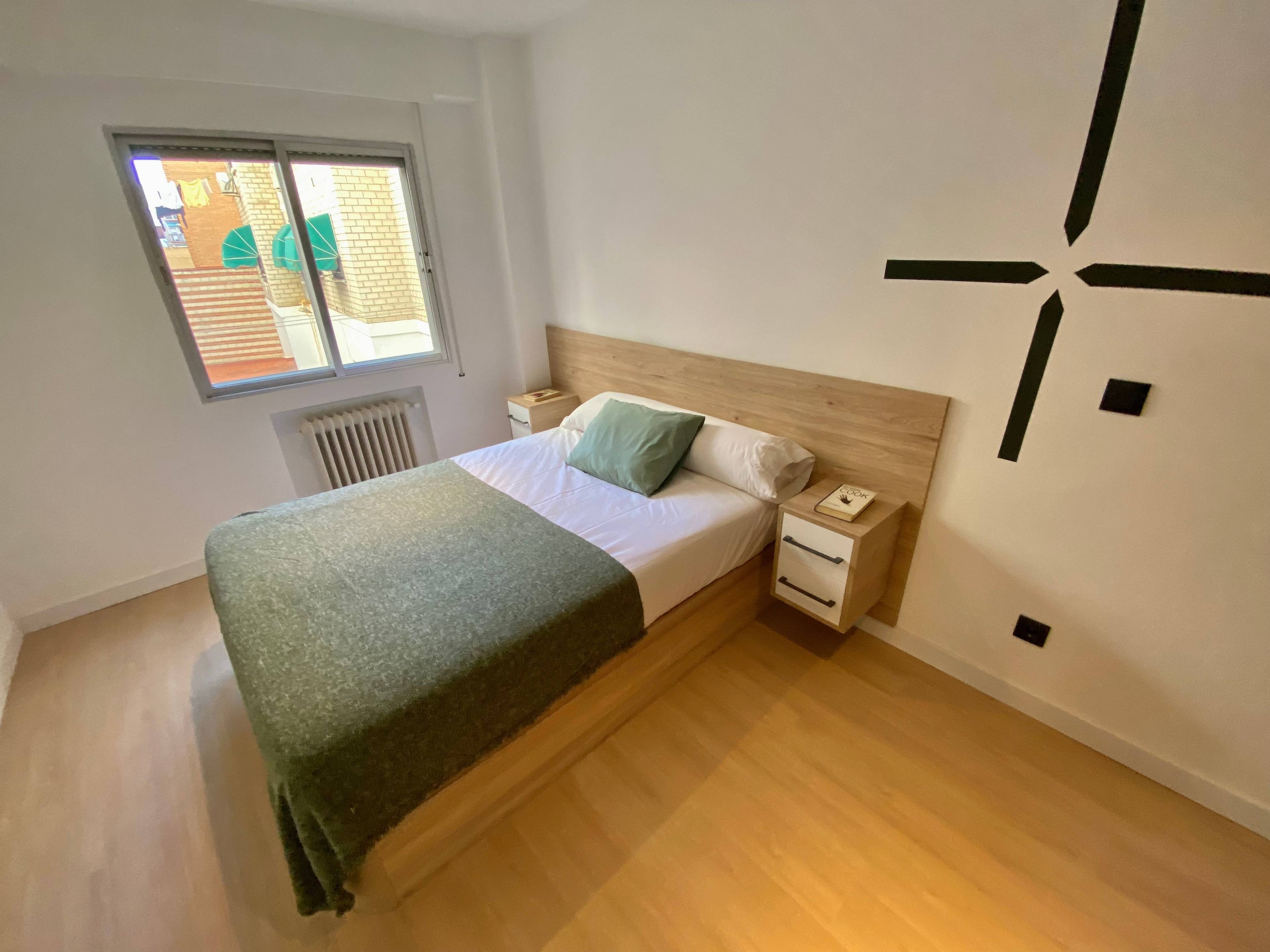 Habitación privada VIII en Calle de la Oca 1/26