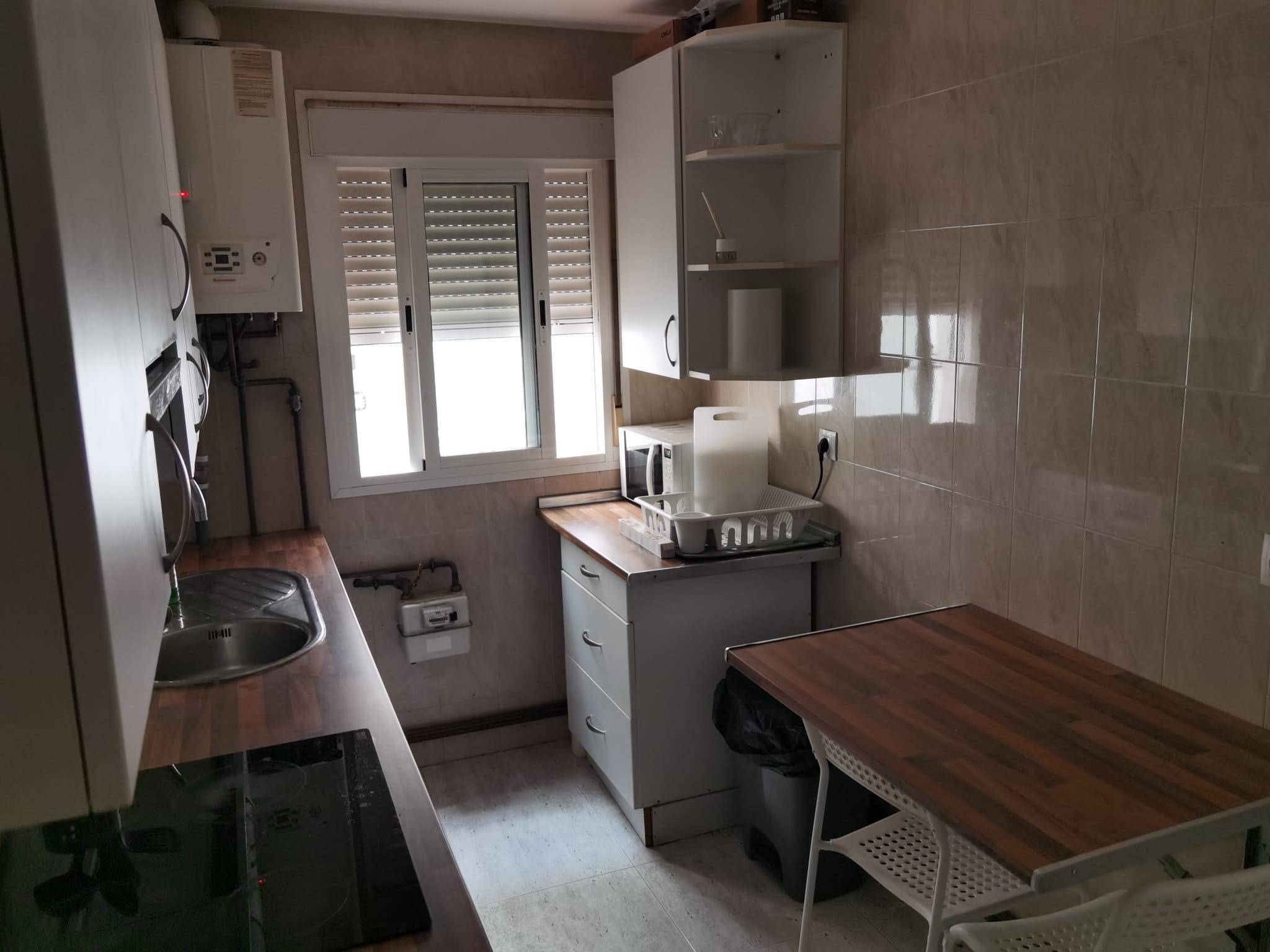 Habitación privada IV en Calle de Mariano Ron 8/8