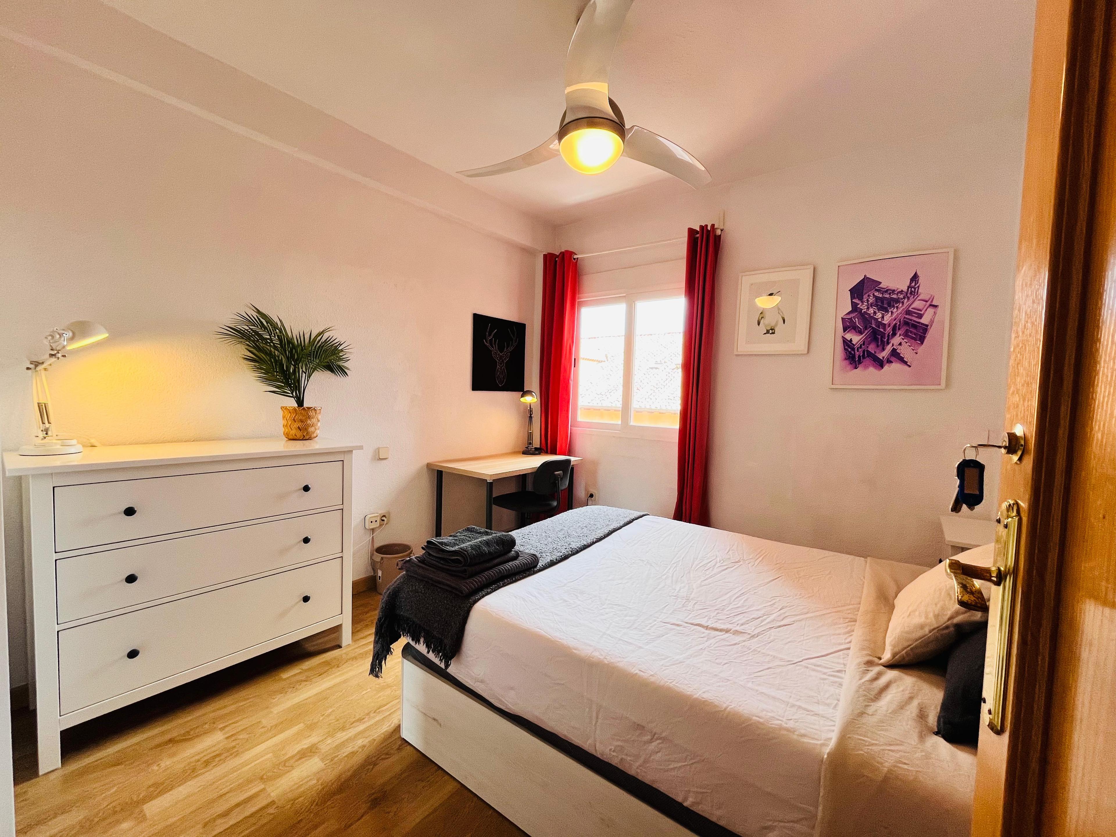Habitación privada I en Calle de San Bernabé