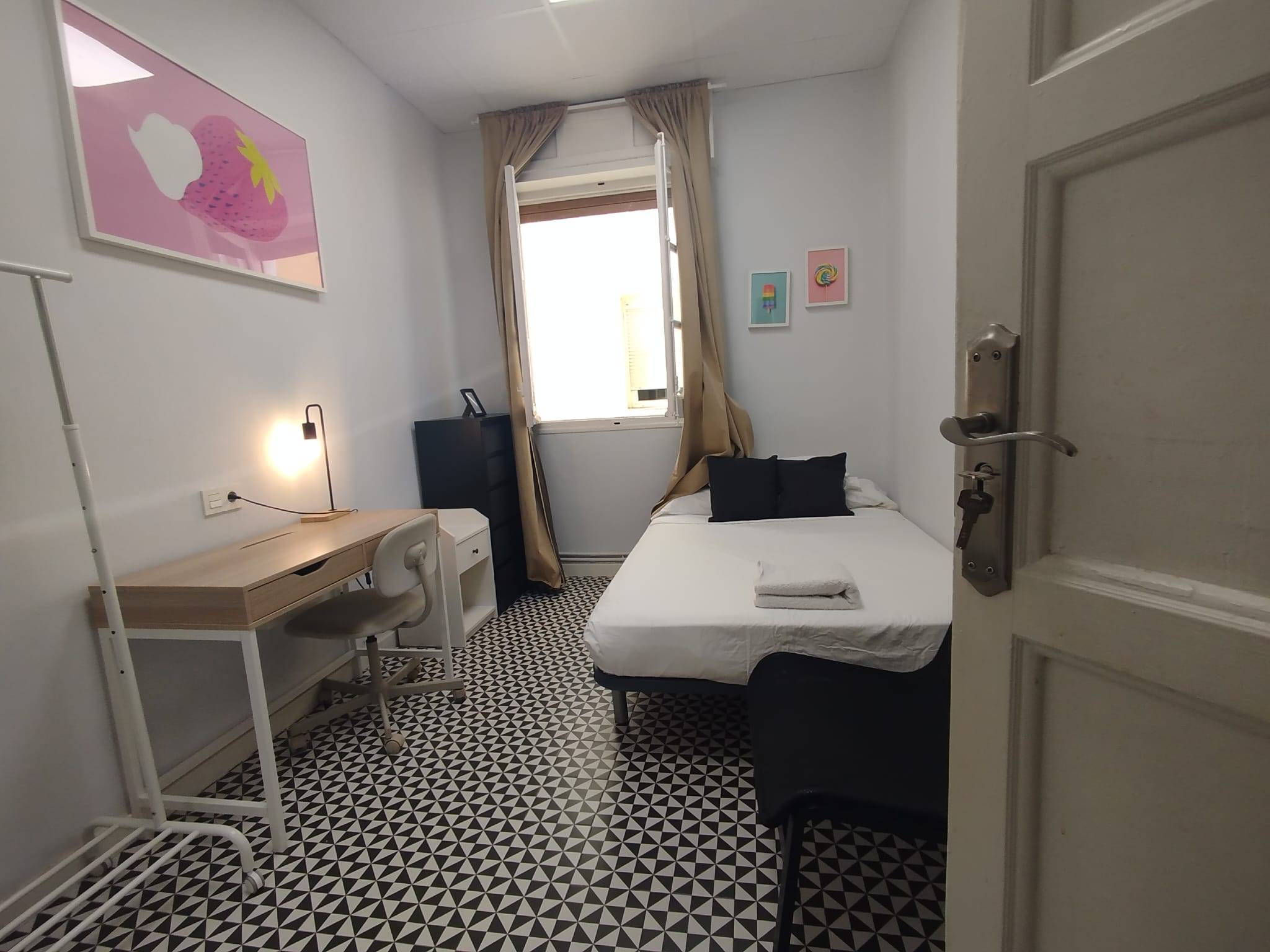 Habitación privada V en Calle de Alberto Aguilera 1/9