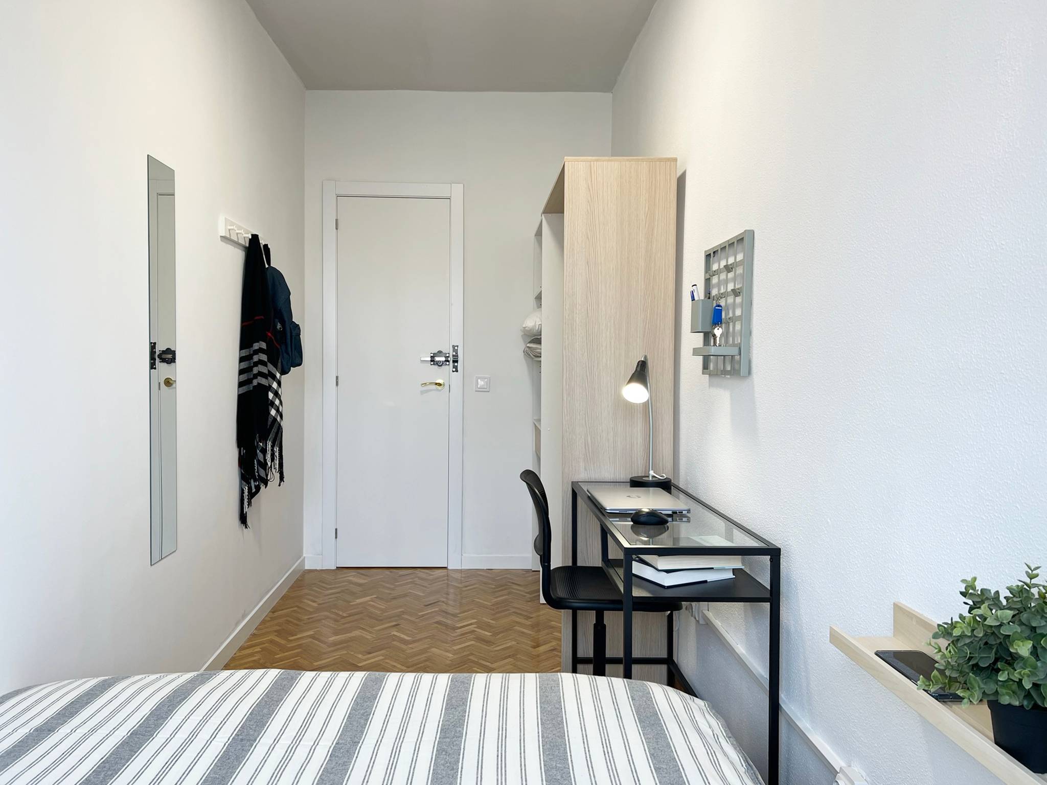 Habitación privada I en Calle de San Germán 2/18