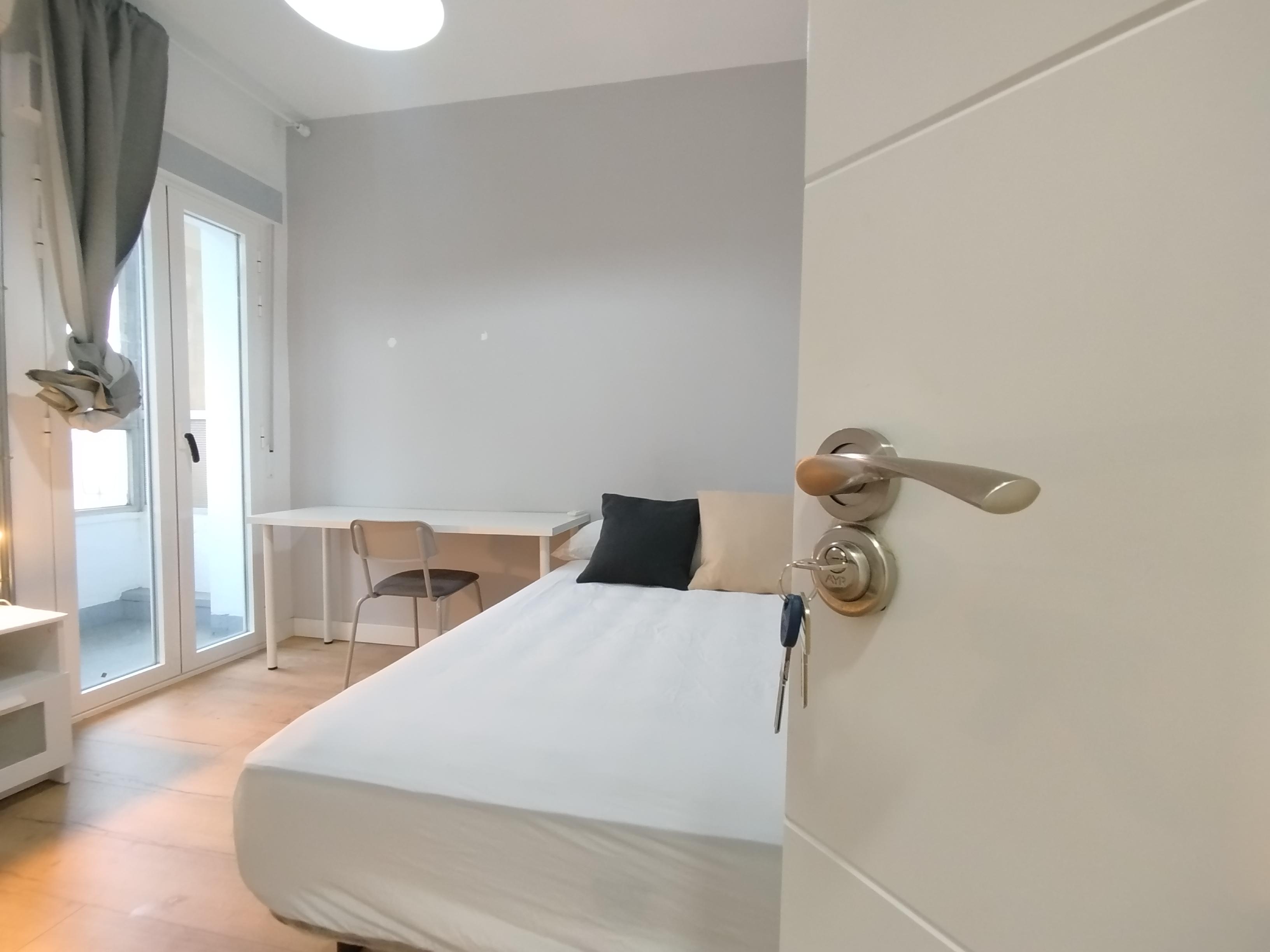 Habitación privada V en Avenida del Mediterráneo