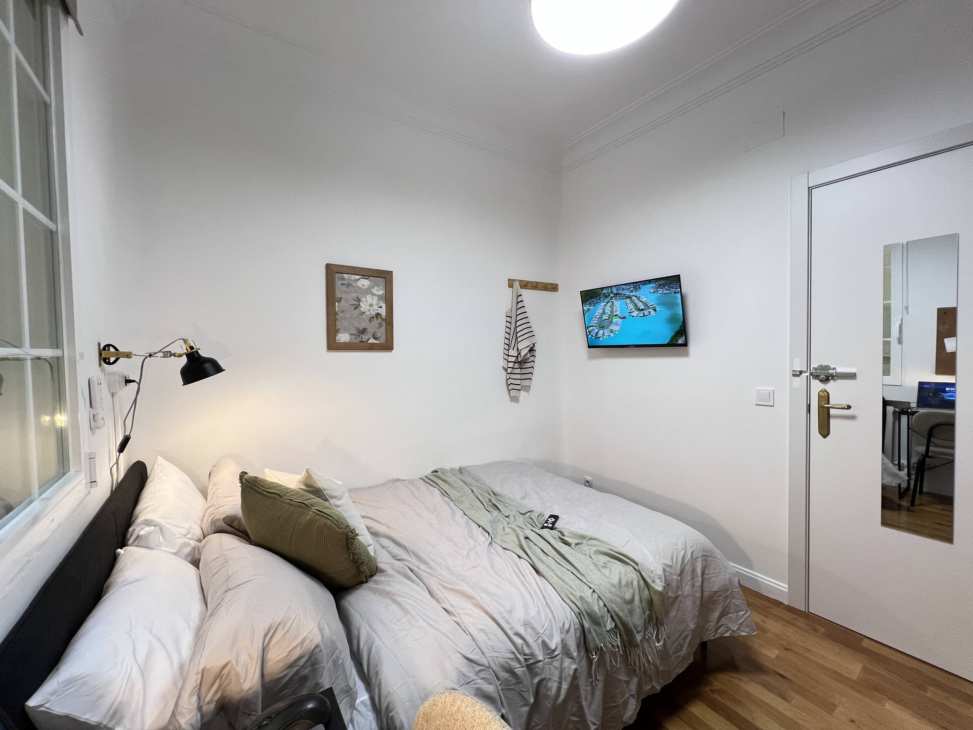 Habitación privada I en Calle de la Abada 1/15