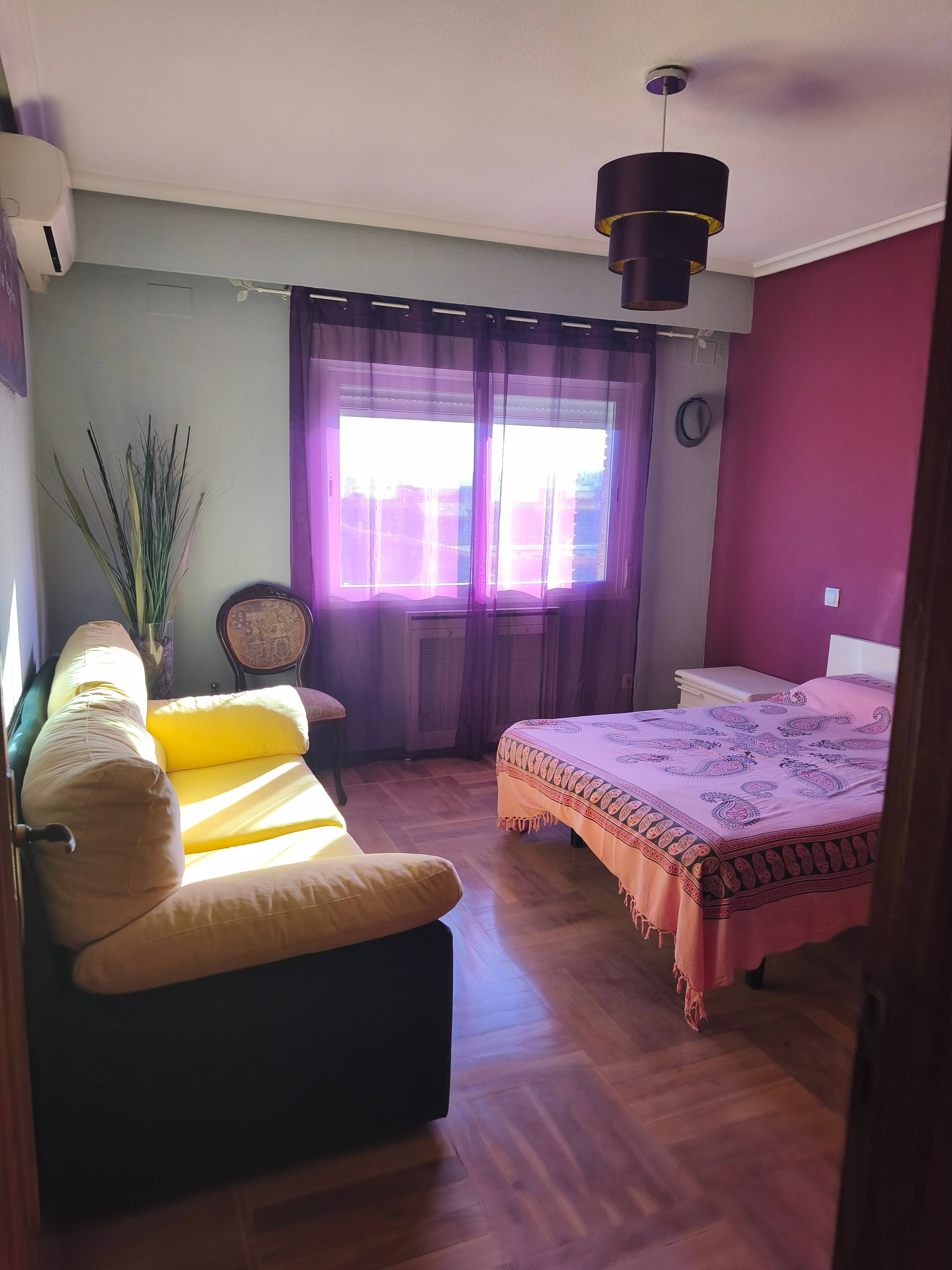 Habitación privada I en Calle de la Batalla del Salado 1/12