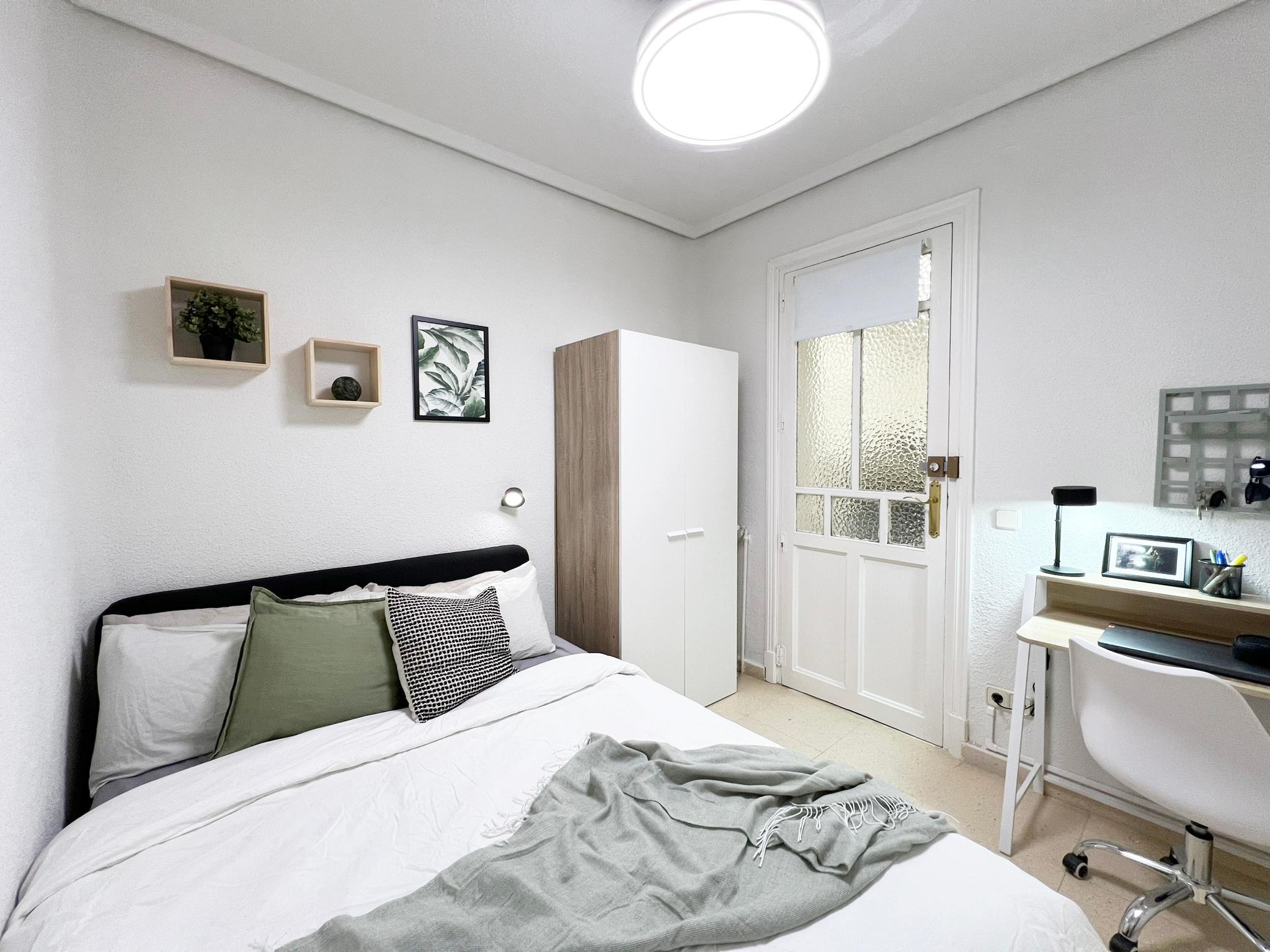 Habitación privada I en Avenida de Valladolid