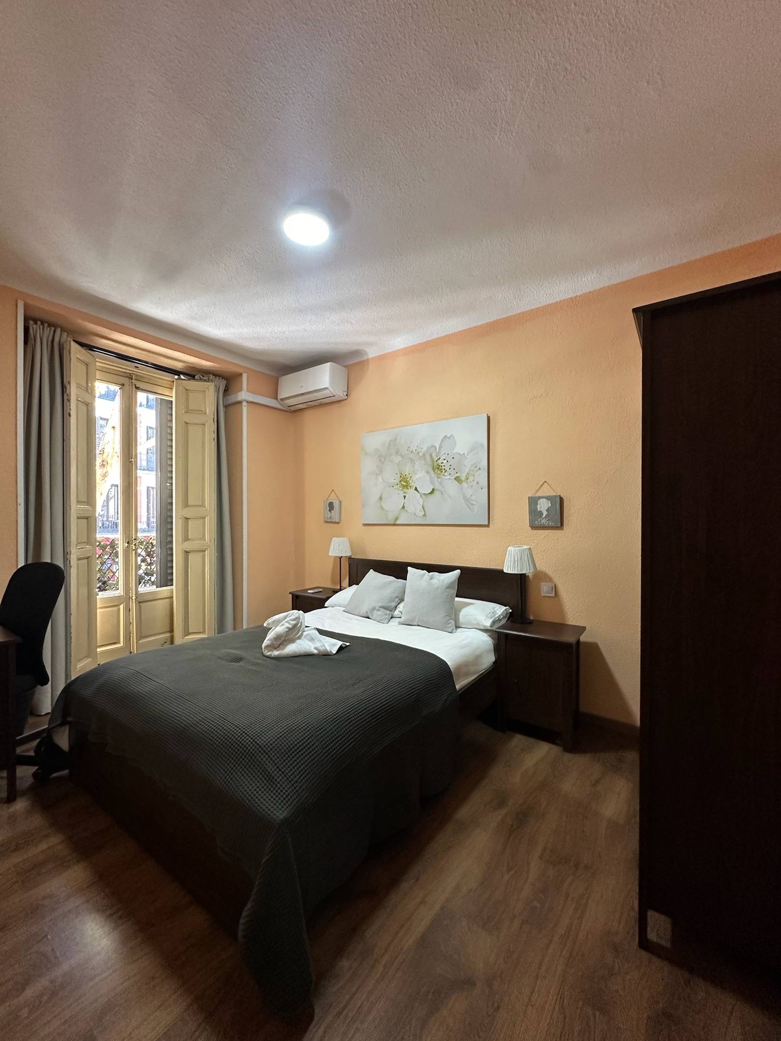 Habitación privada I en Calle de Toledo 1/23
