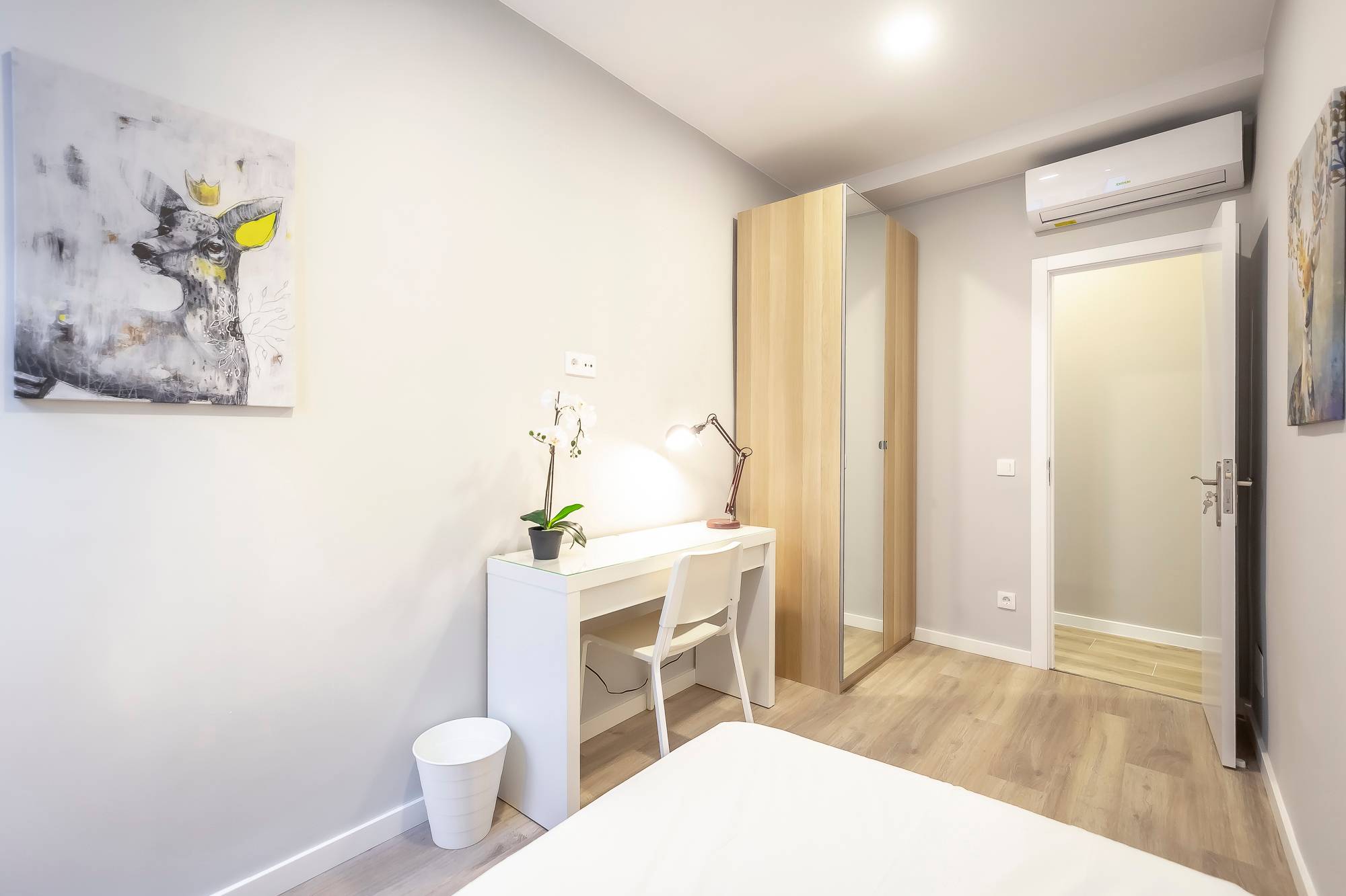Habitación privada XIV en Calle del Puerto de Canfranc 2/48