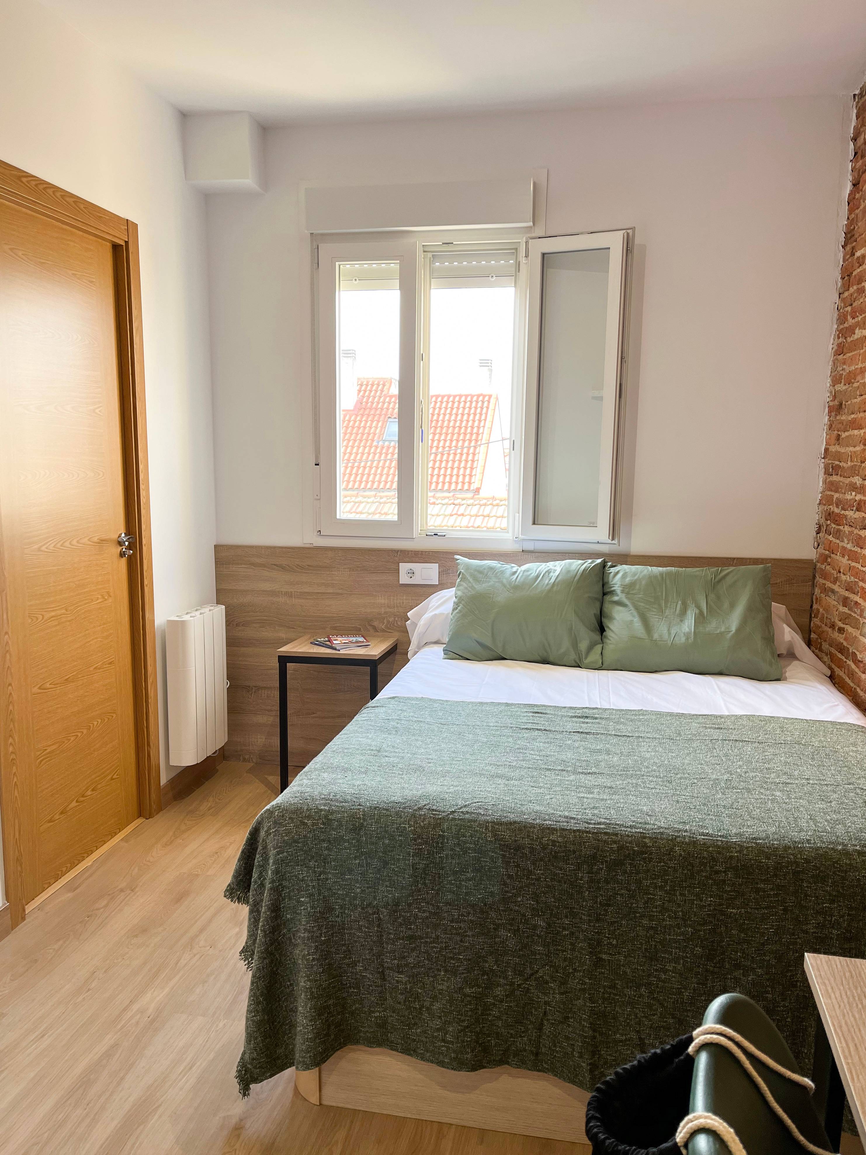 Habitación privada V en Calle María Bosch 1/25