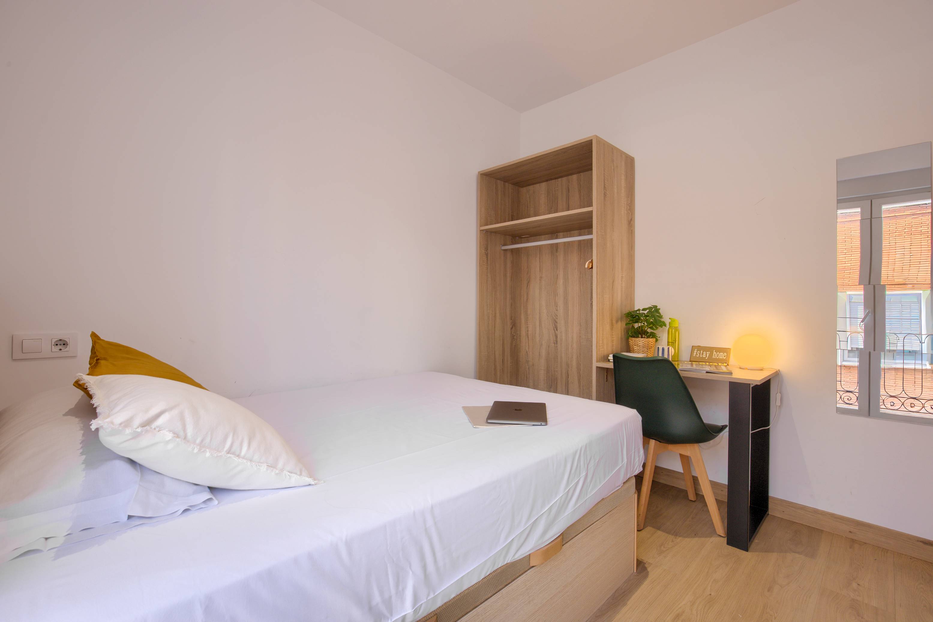 Habitación privada III en Calle María Bosch 2/20