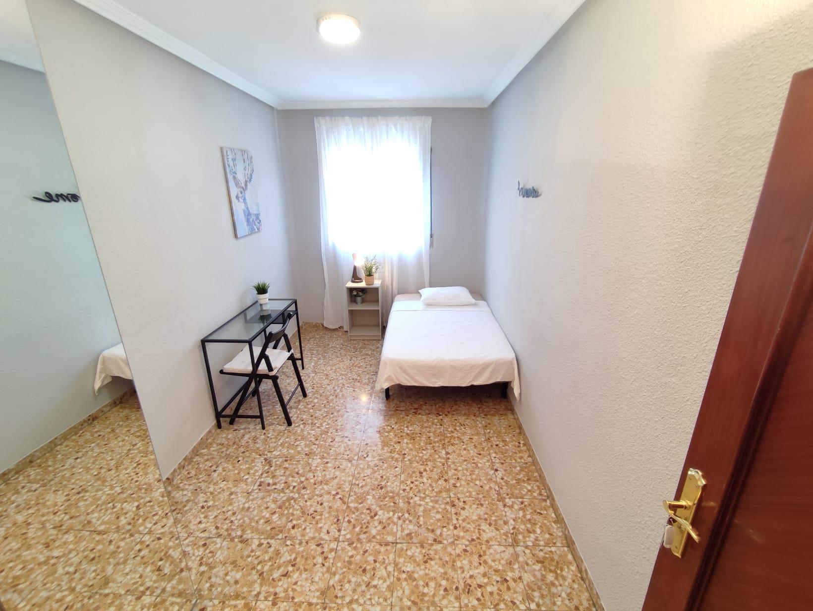 Habitación privada I en Plaza de Corpus Barga