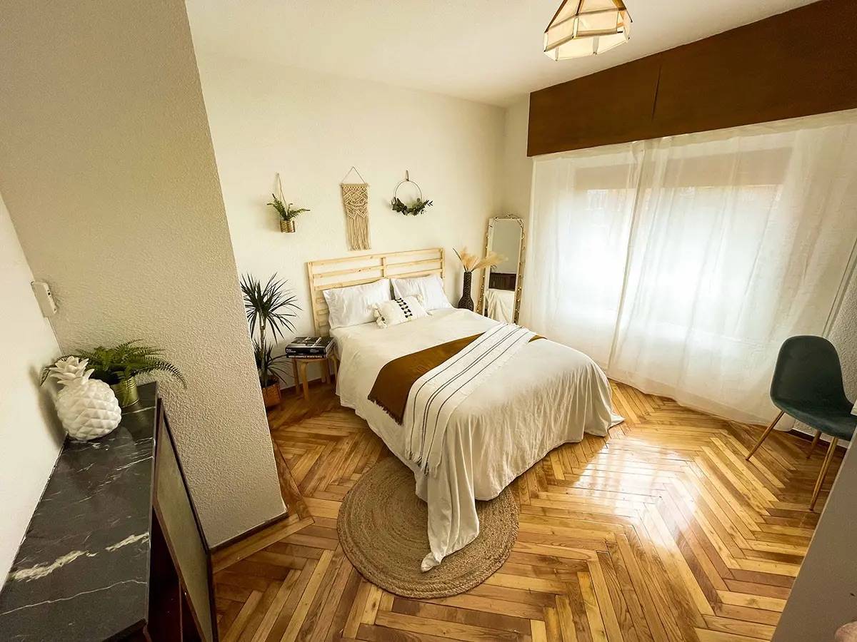Habitación privada I en Calle de Vicente Gaceo 2/17