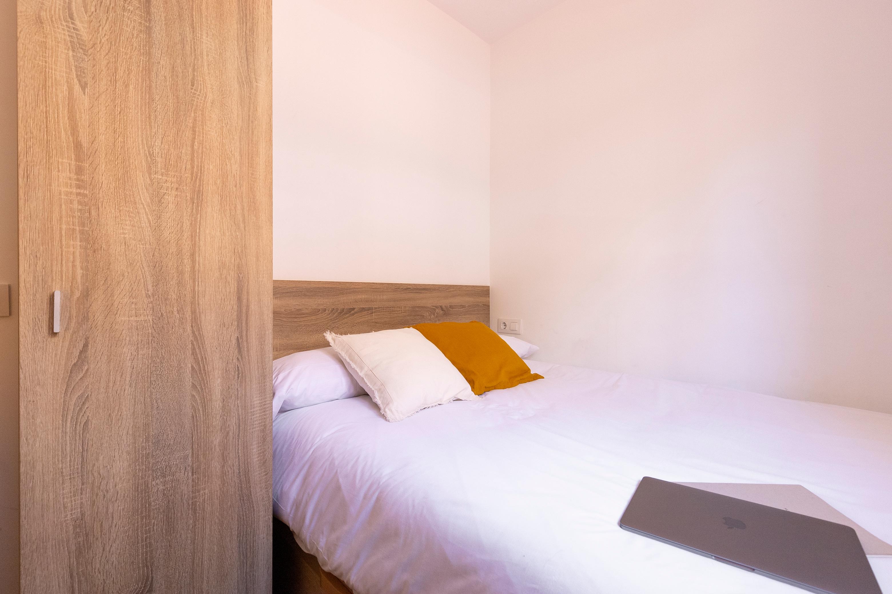 Habitación privada I en Calle María Bosch