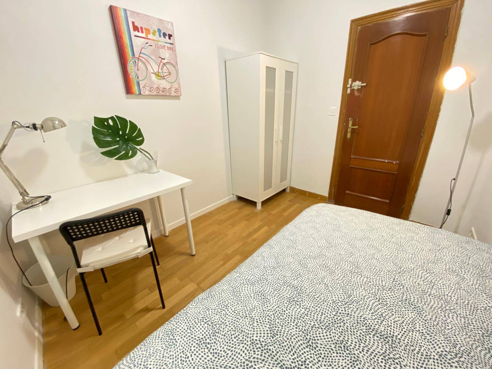 Habitación privada VII en Calle del Carmen 2/21