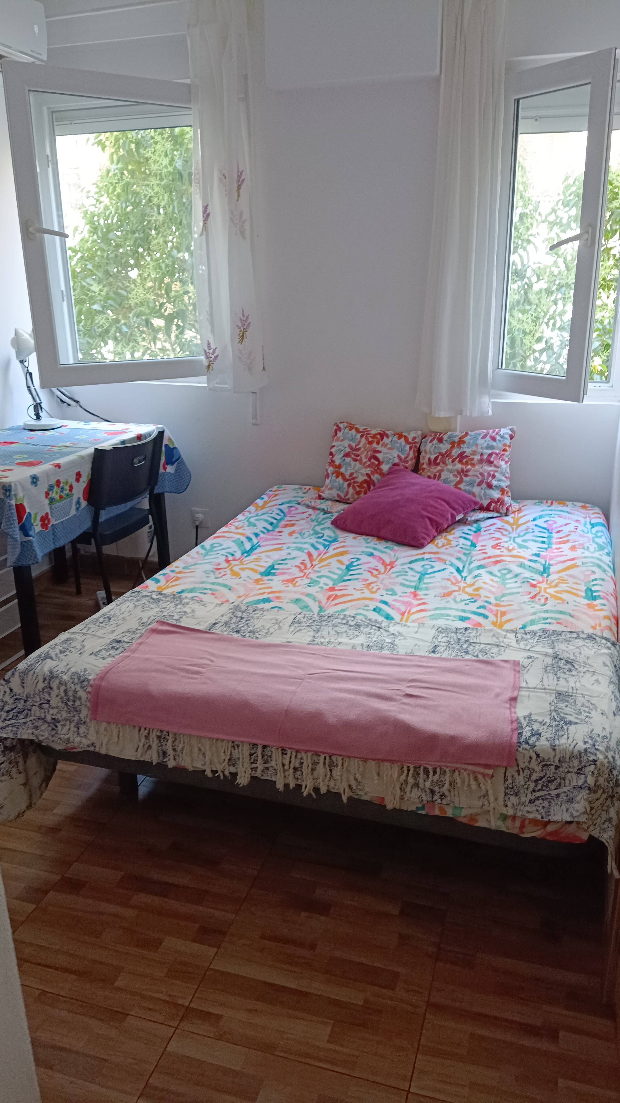 Habitación privada IV en Calle de Pinilla del Valle 1/13