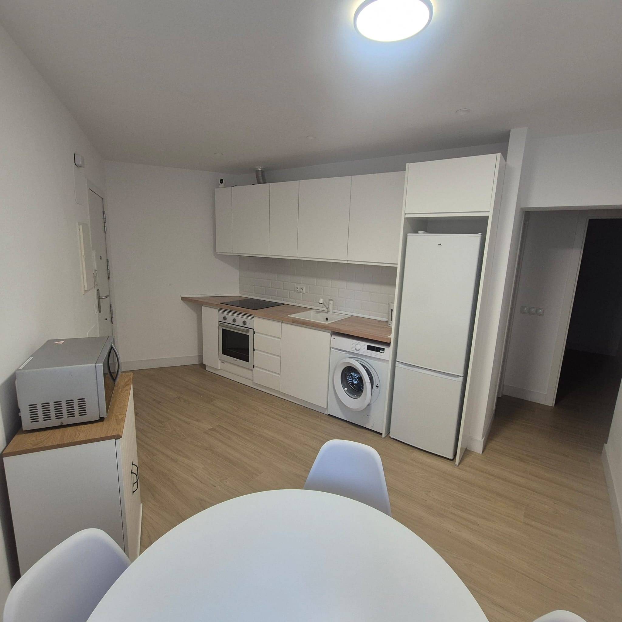 Habitación privada IV en Calle de Amparo Usera 16/16