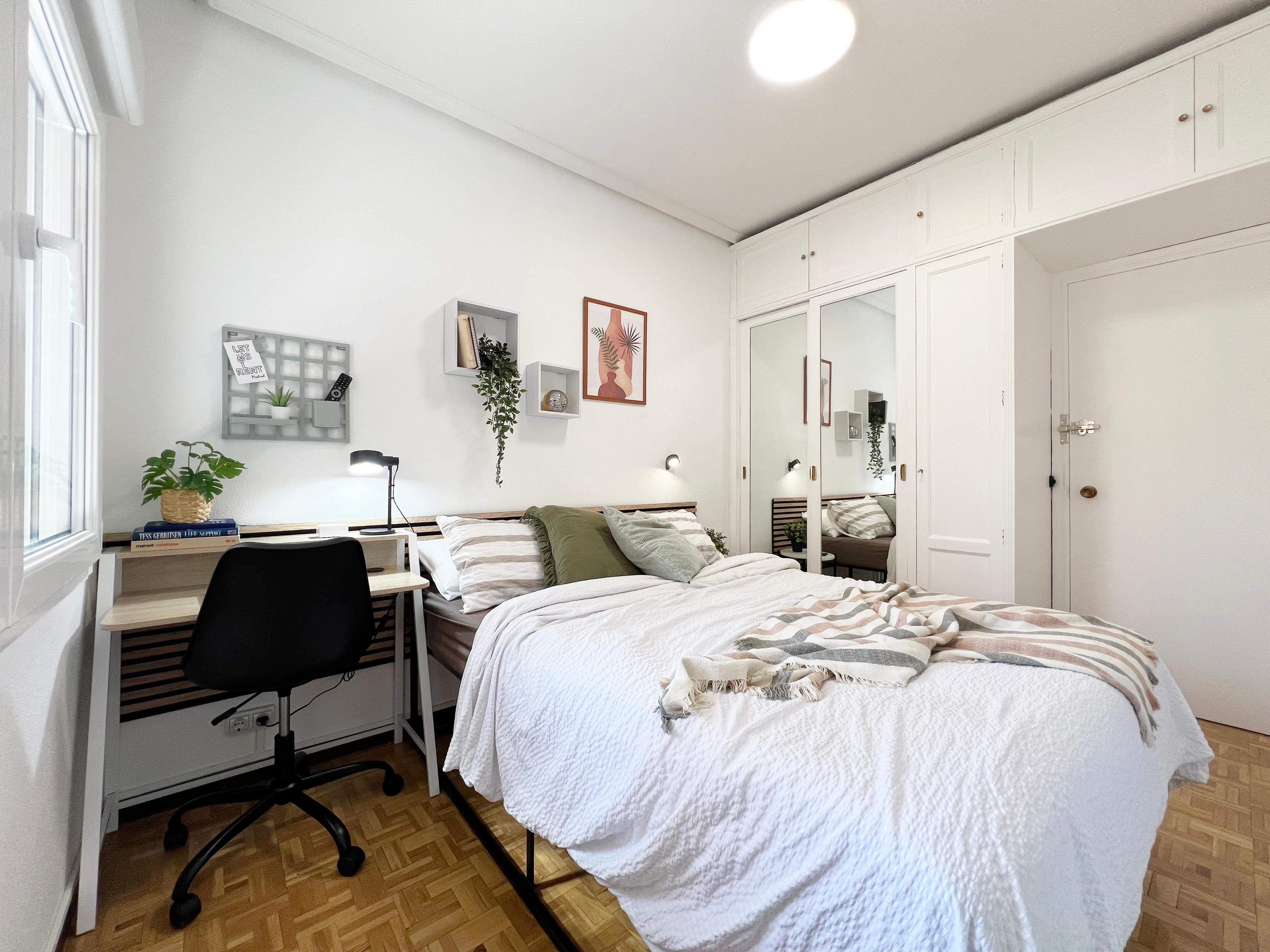 Habitación privada V en Calle de Pedro Heredia