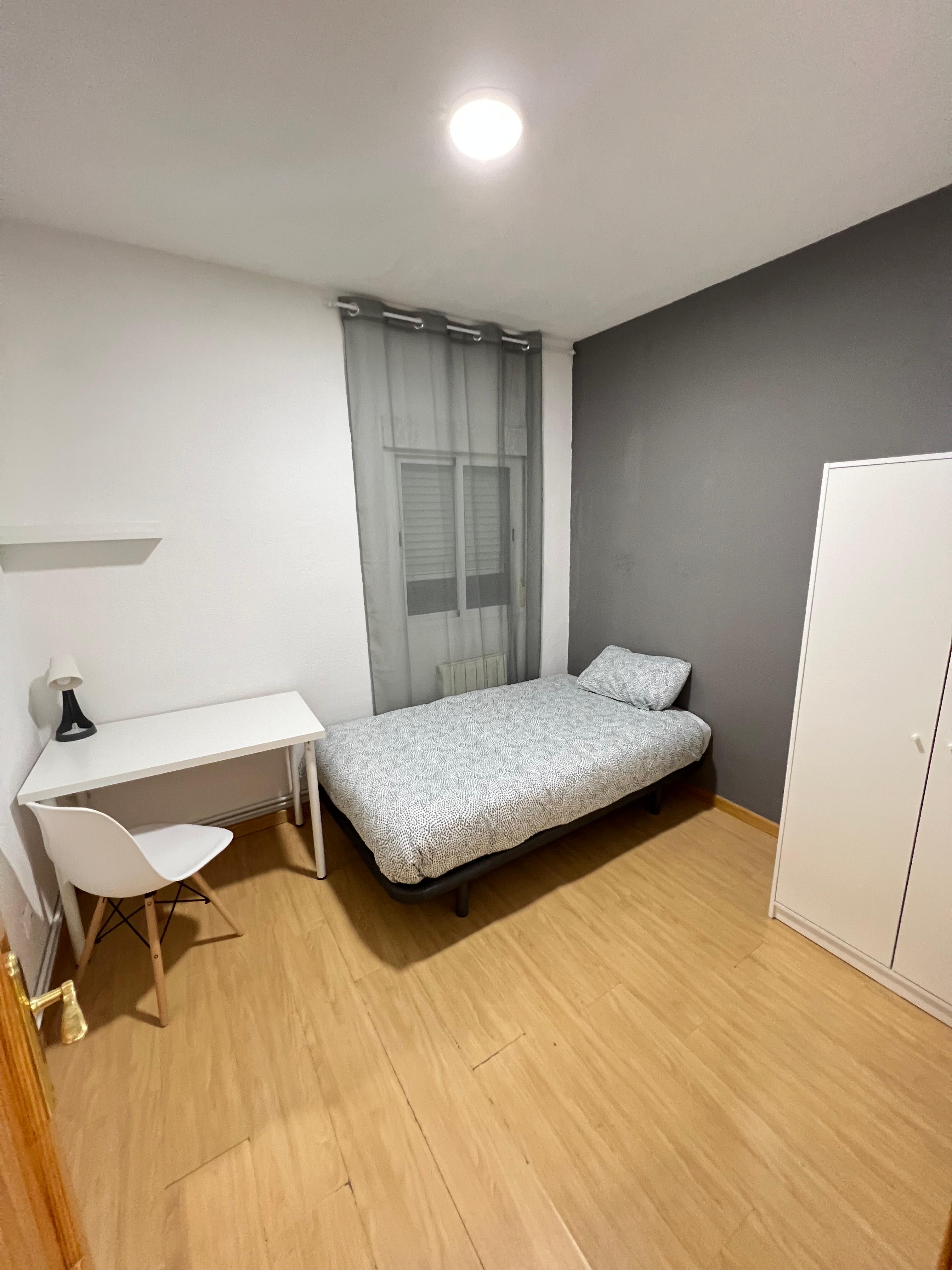 Habitación privada II en Calle de Mariano Ron