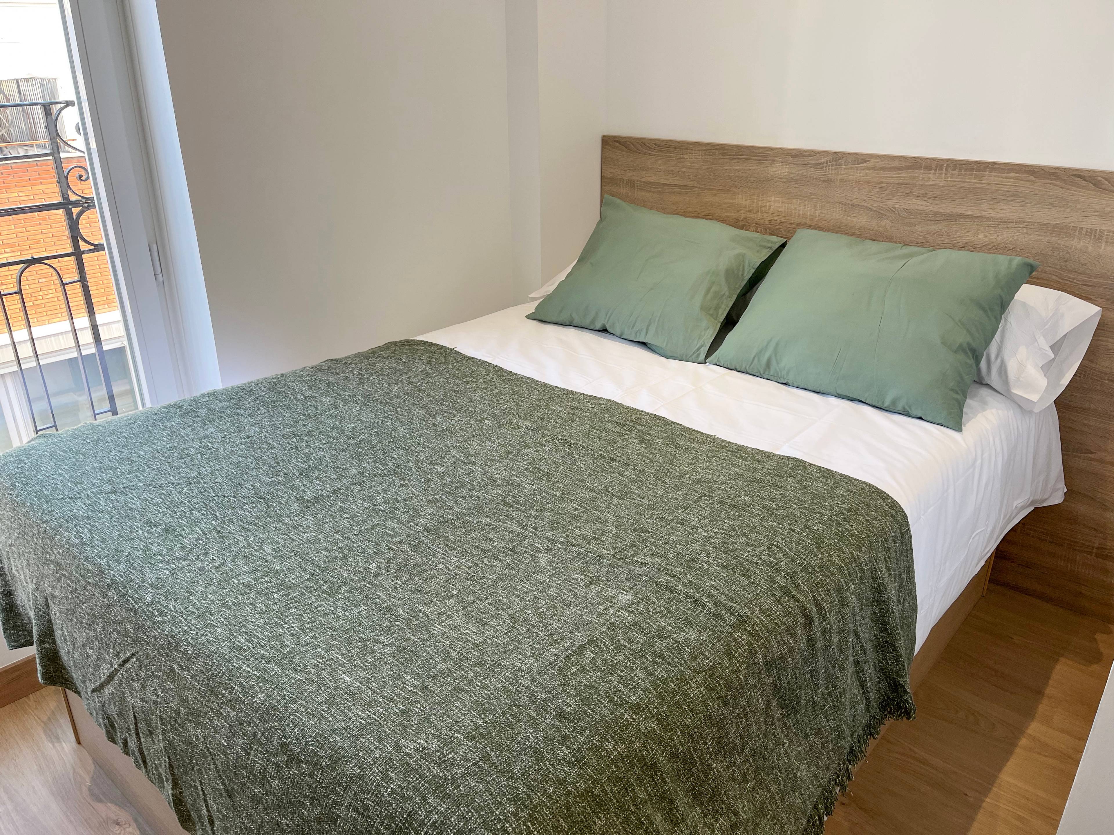 Habitación privada I en Calle María Bosch 1/30