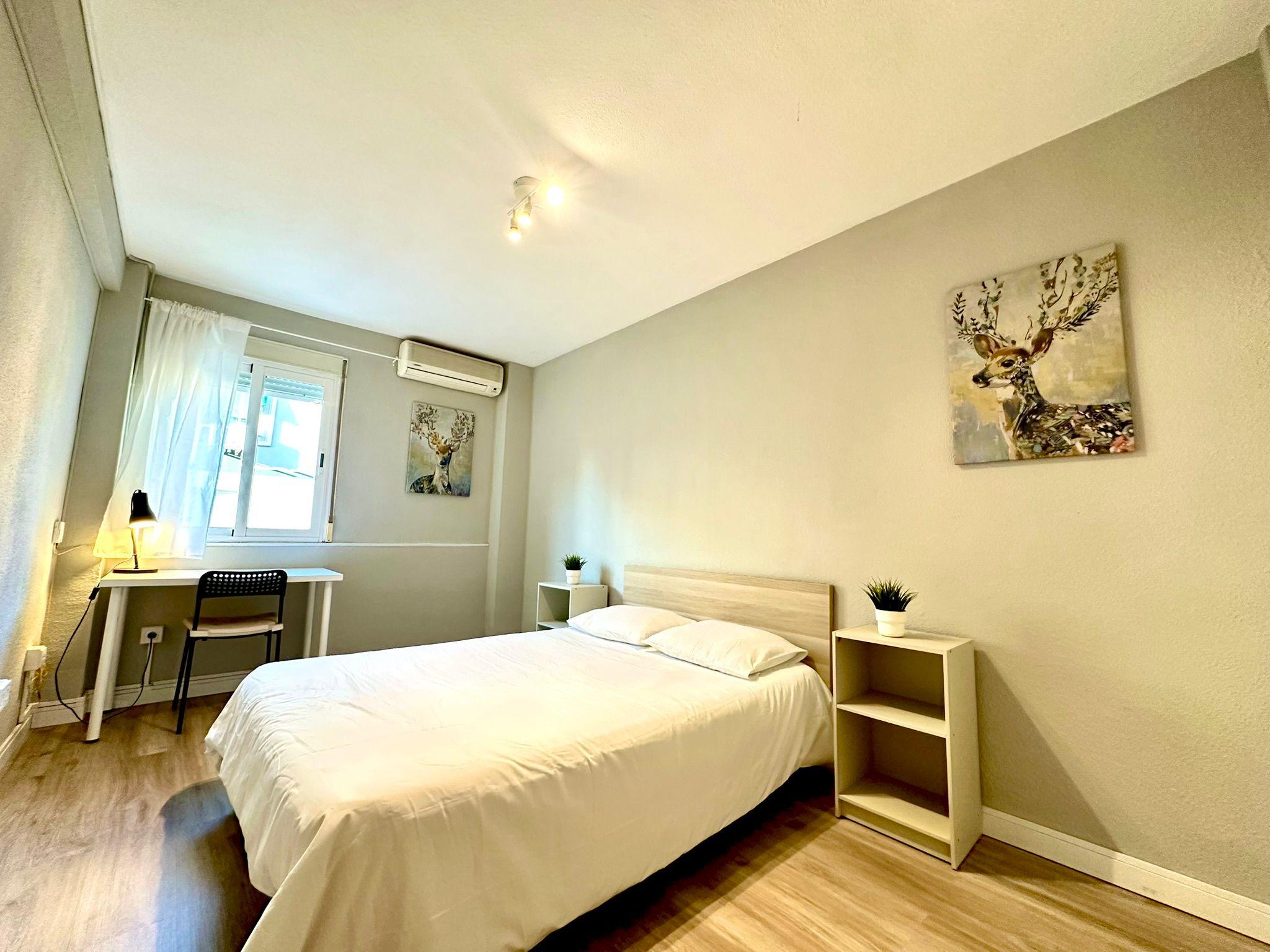 Habitación privada III en Calle de Francia