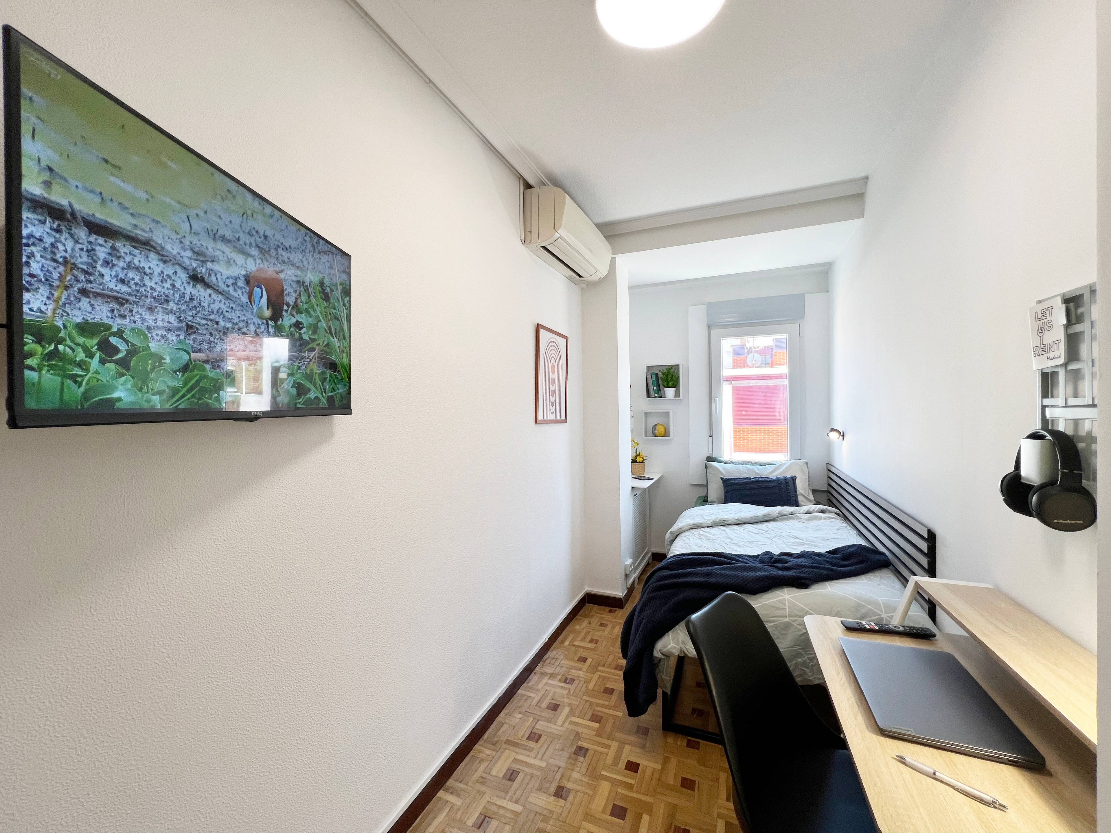 Habitación privada II en Calle de Pedro Heredia 2/20