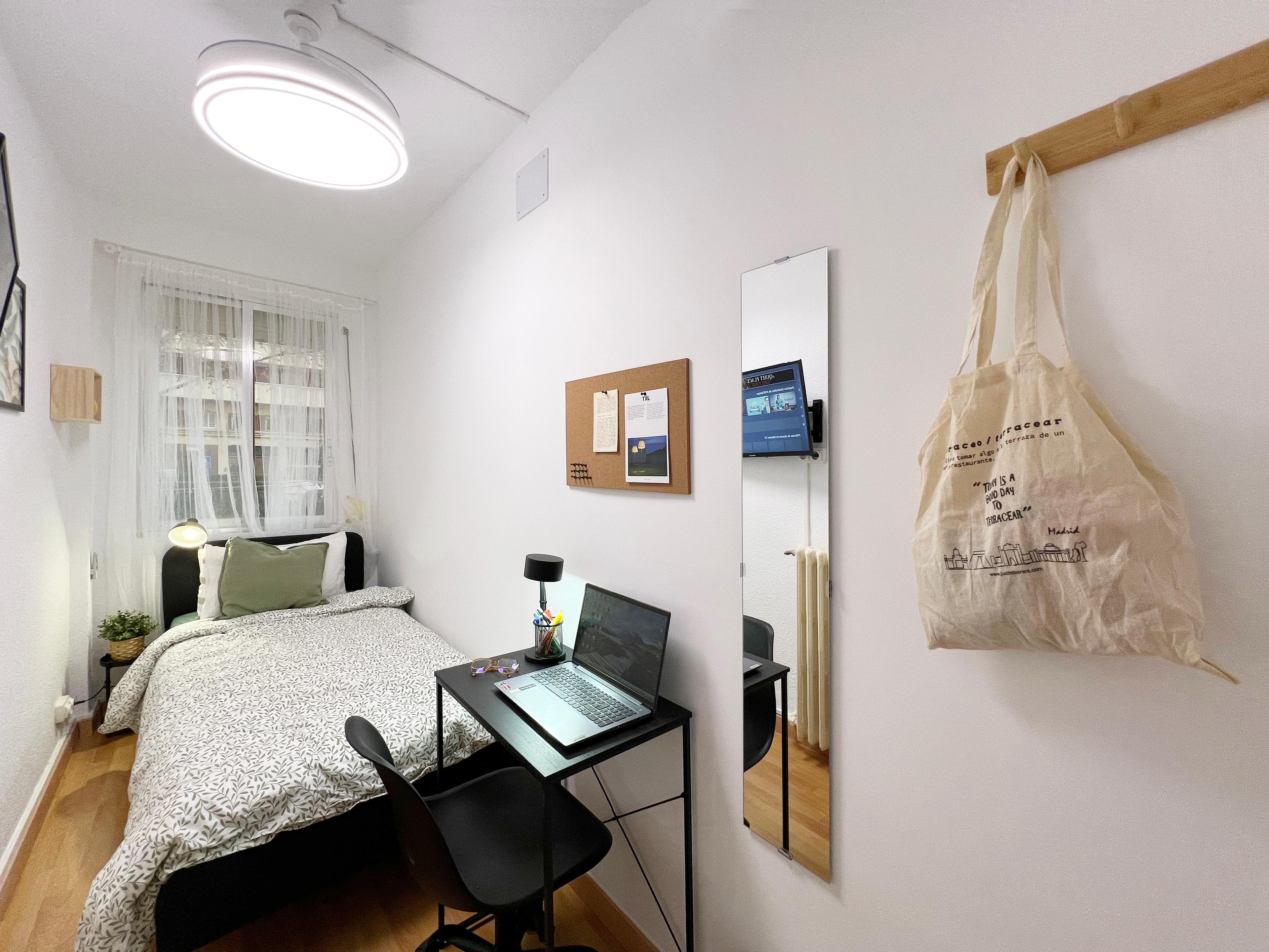 Habitación privada II en Calle del Elfo