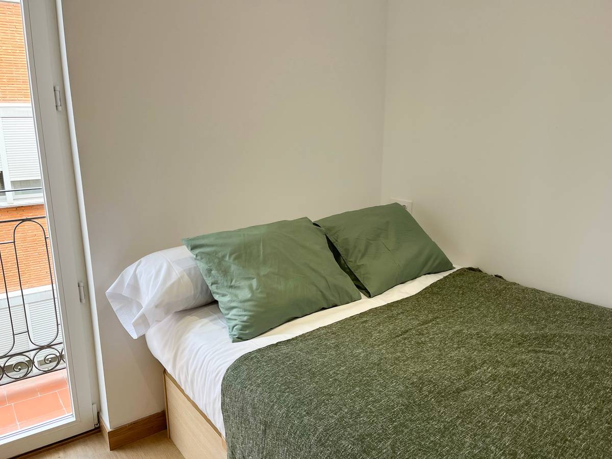 Habitación privada II en Calle María Bosch 1/23