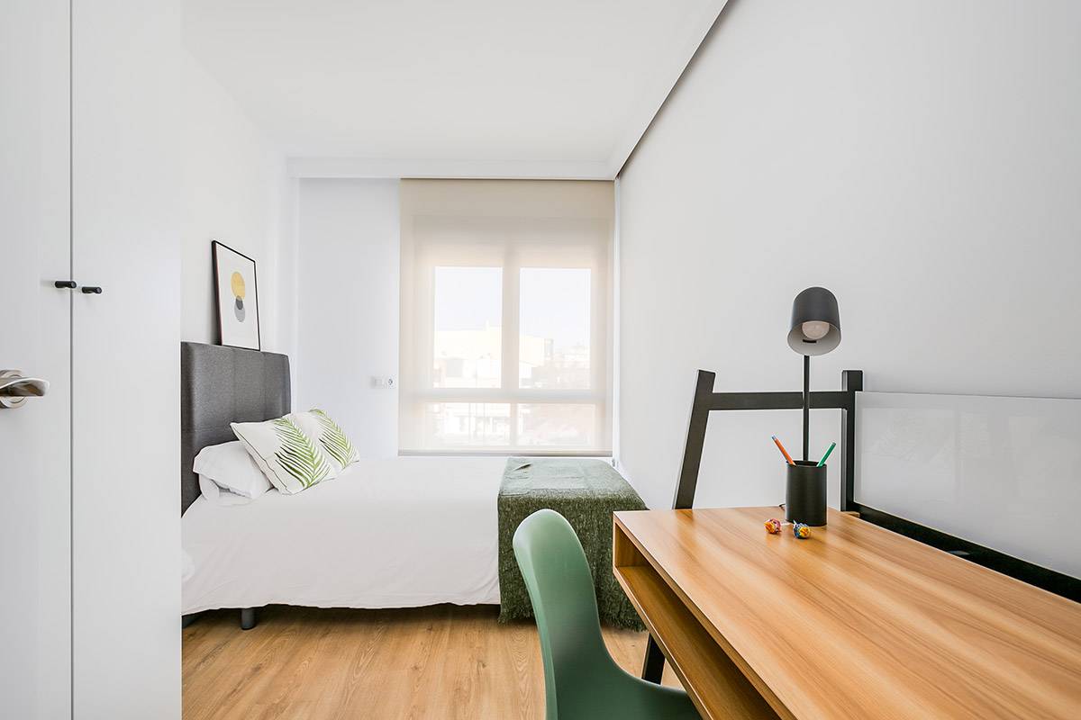 Habitación privada II en Avenida General Palacio 1/21