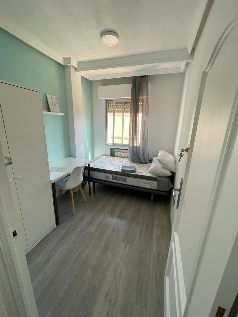 Habitación privada II en Calle Andalucía