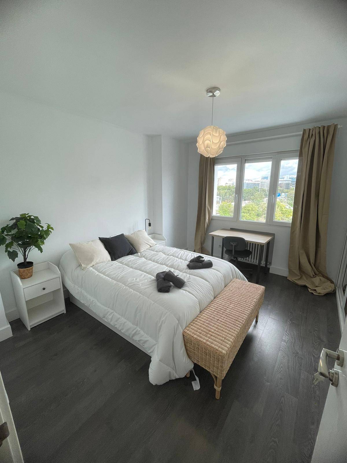 Habitación privada VI en Avenida de América 1/20