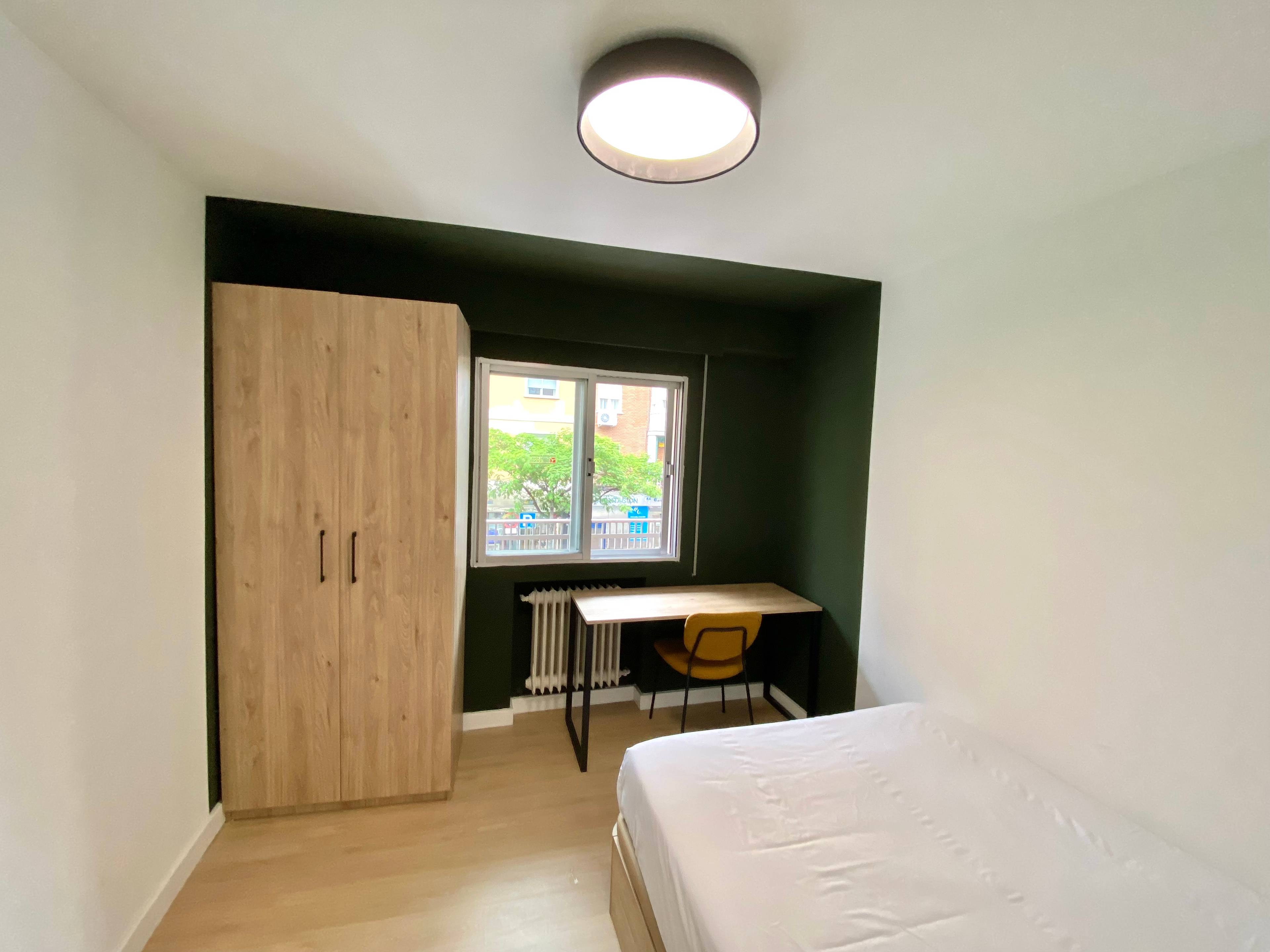 Habitación privada II en Calle de la Oca 2/23