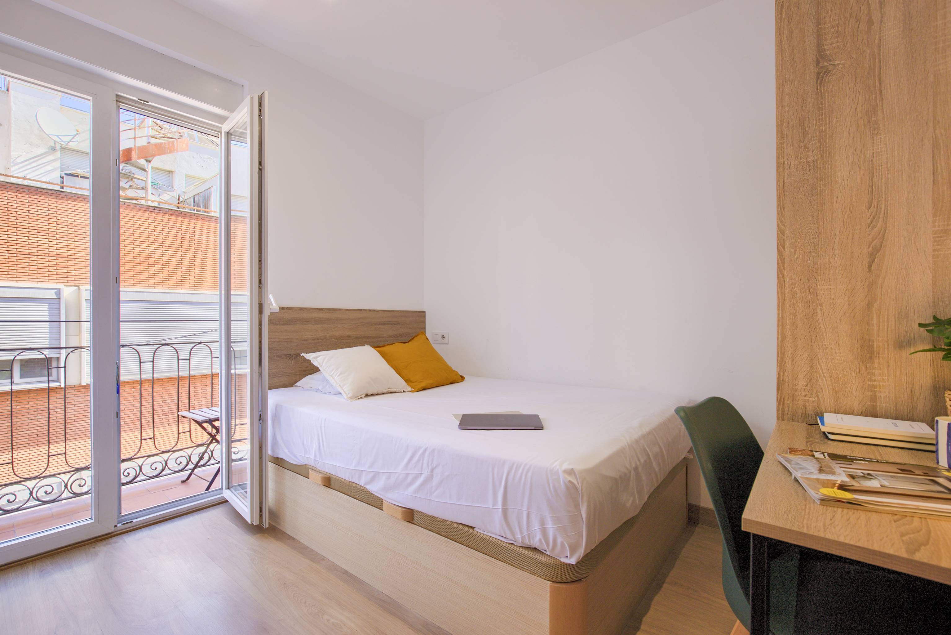 Habitación privada III en Calle María Bosch 1/20