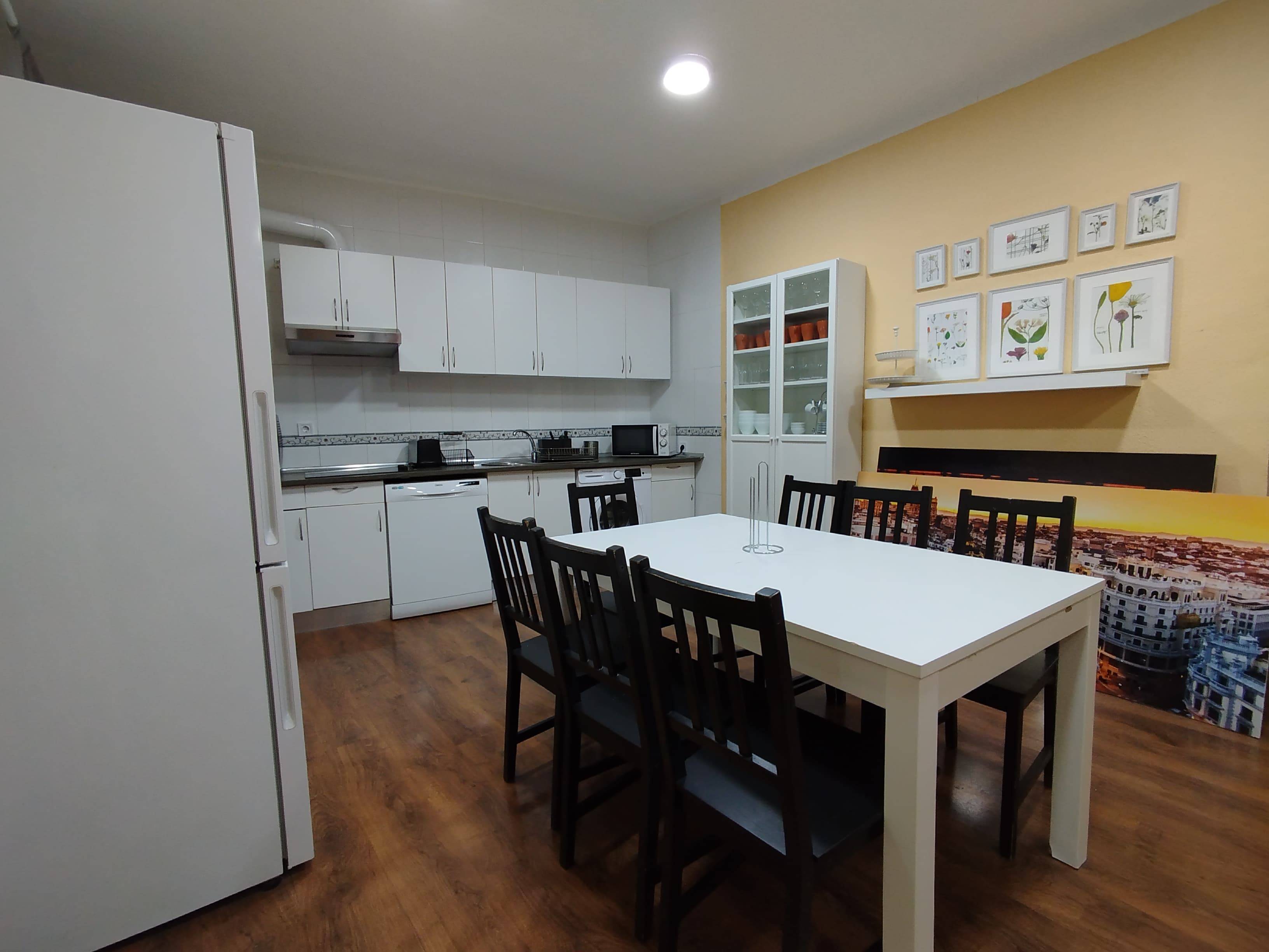Habitación privada I en Calle de Toledo 23/23