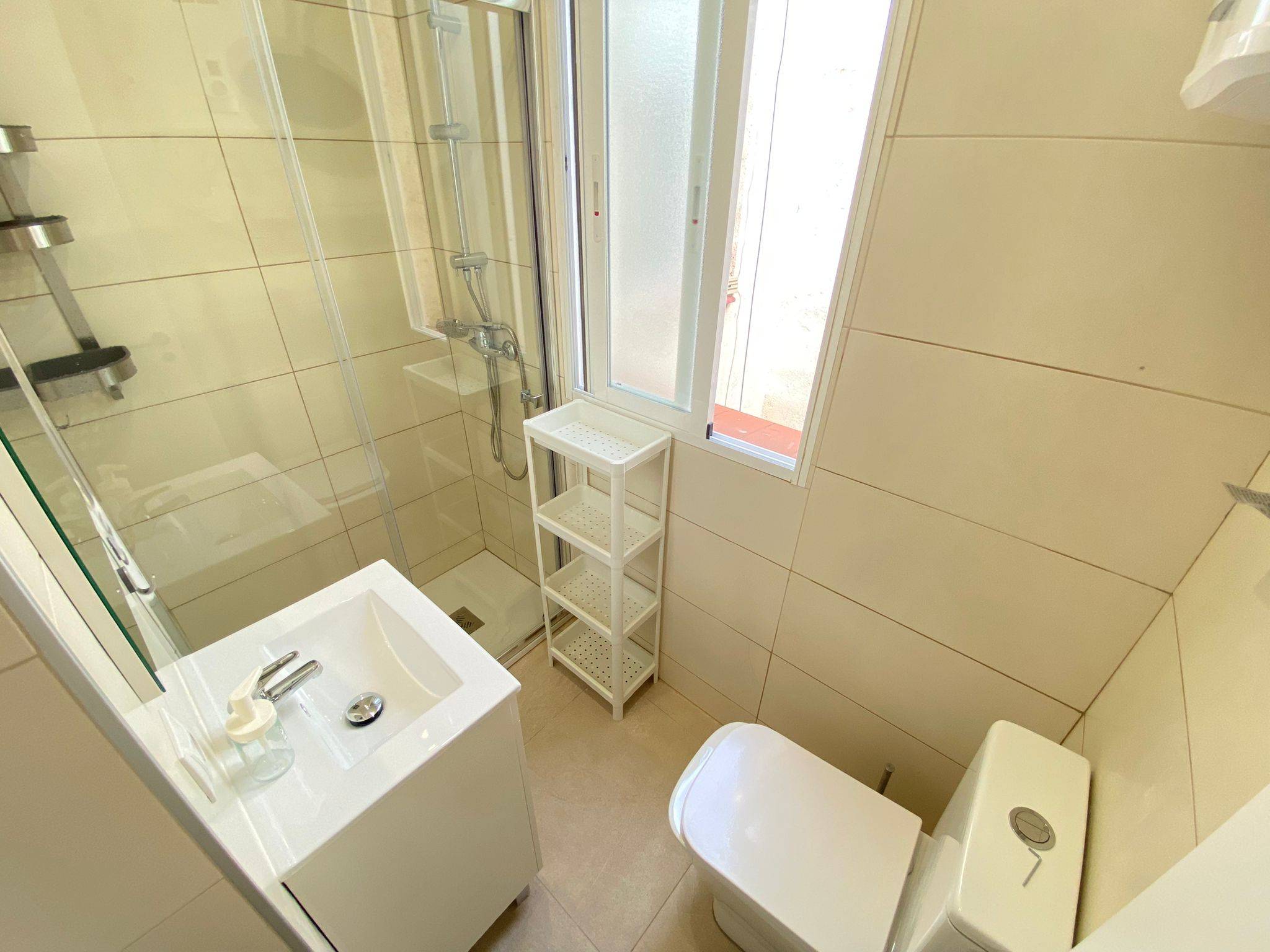 Habitación privada II en Calle de Jerónima Llorente 26/26