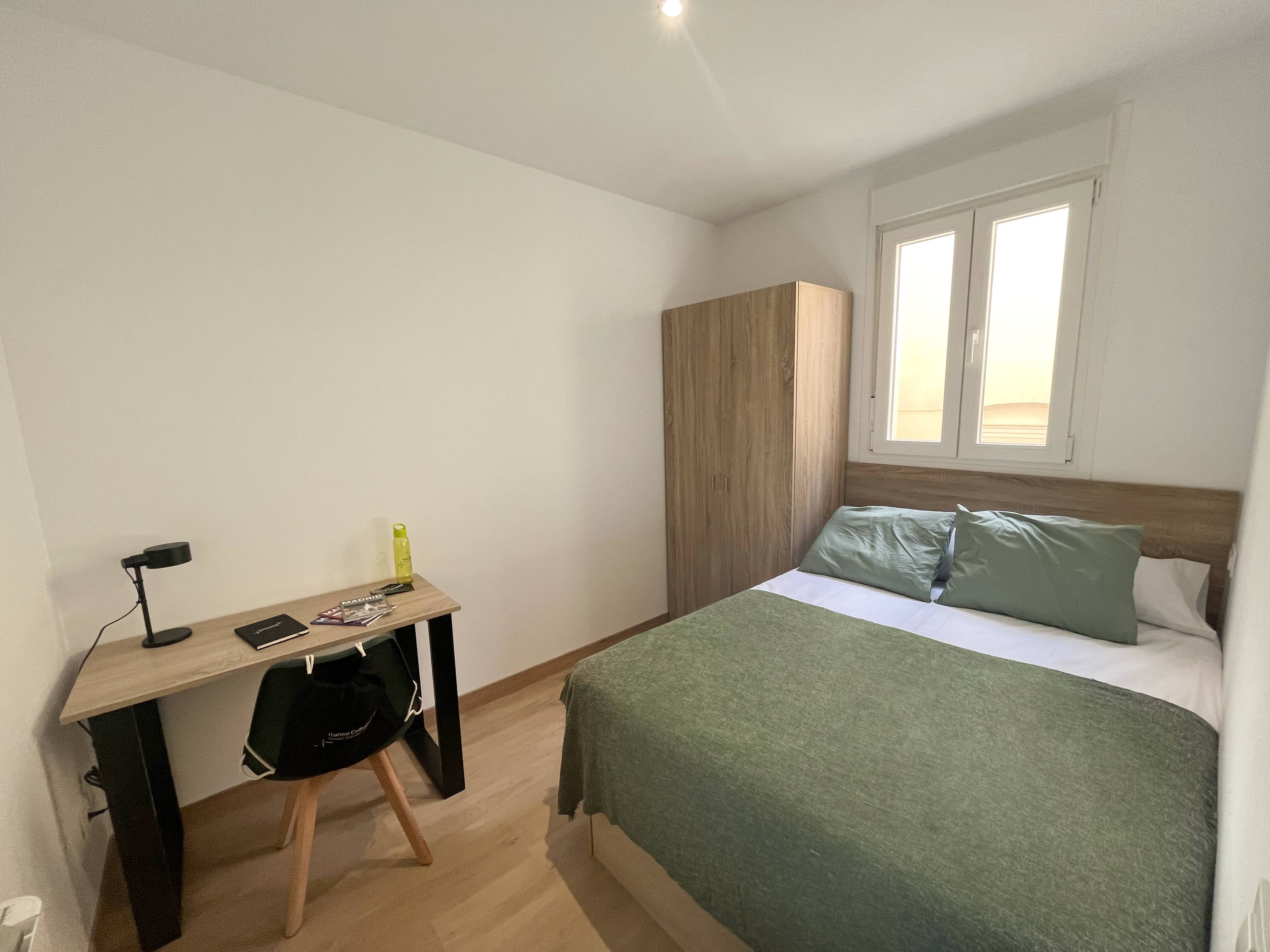 Habitación privada IV en Calle María Bosch 1/20