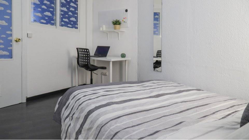 Habitación privada VII en Calle Federico Gutiérrez 2/21