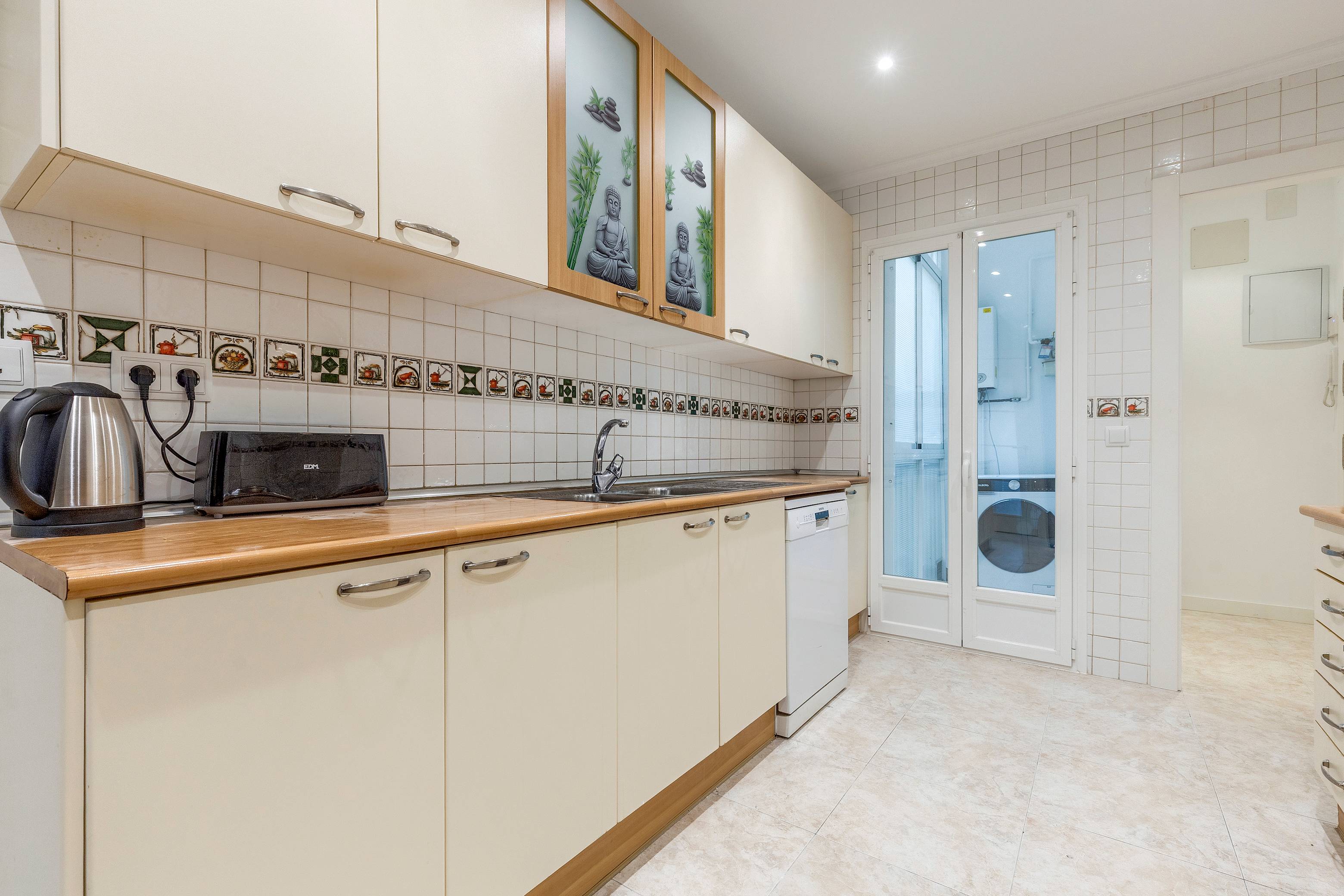 Habitación privada VI en Calle de los Mártires Concepcionistas 11/11