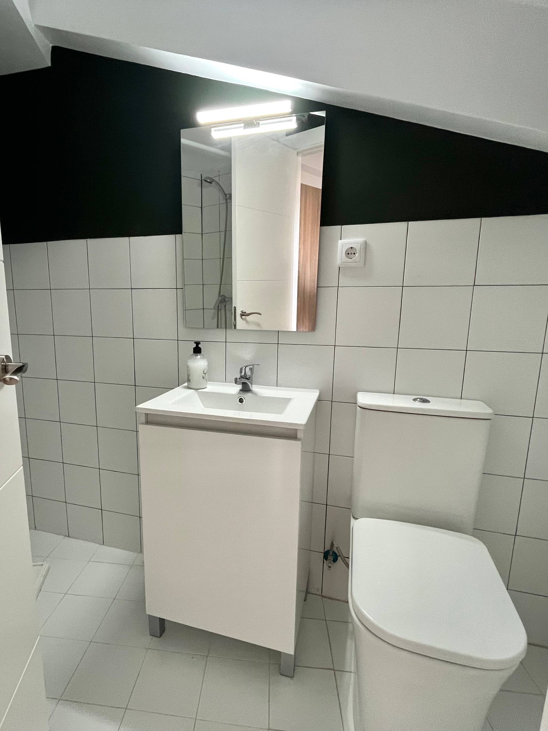 Habitación privada IV en Calle del Petirrojo 2/39