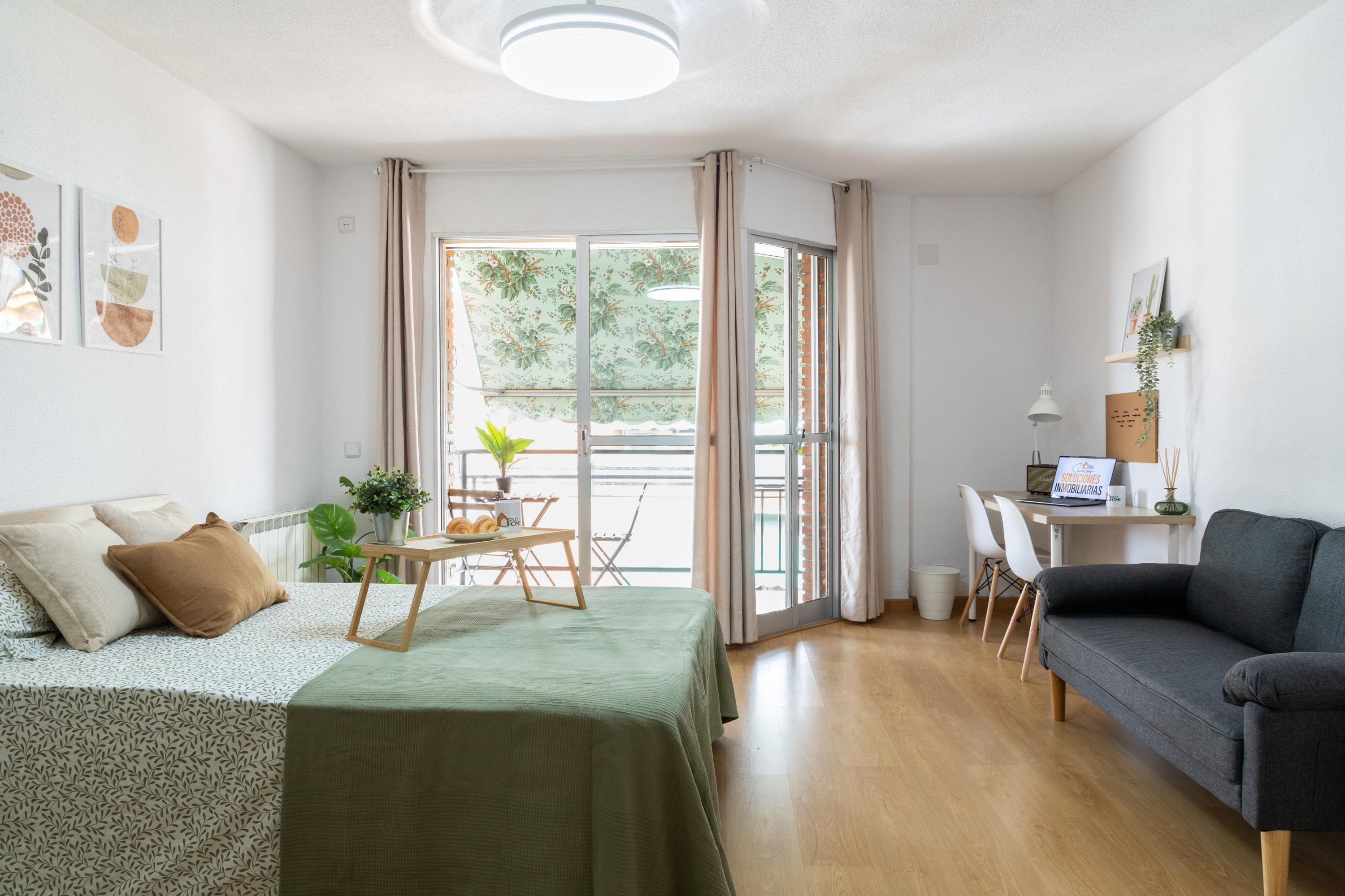 Habitación privada I en Calle de Santa Eva
