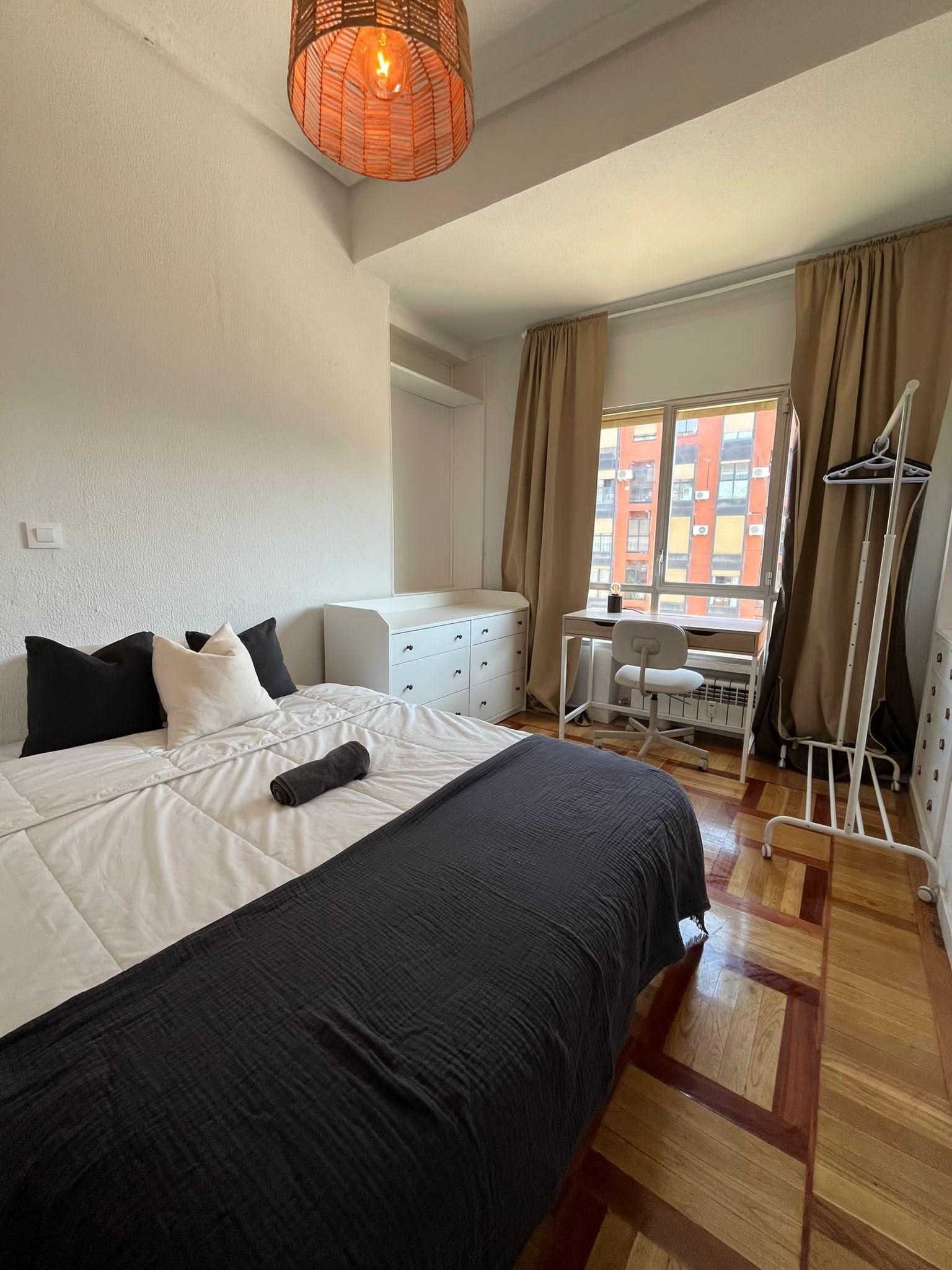 Habitación privada I en Calle de Cavanilles