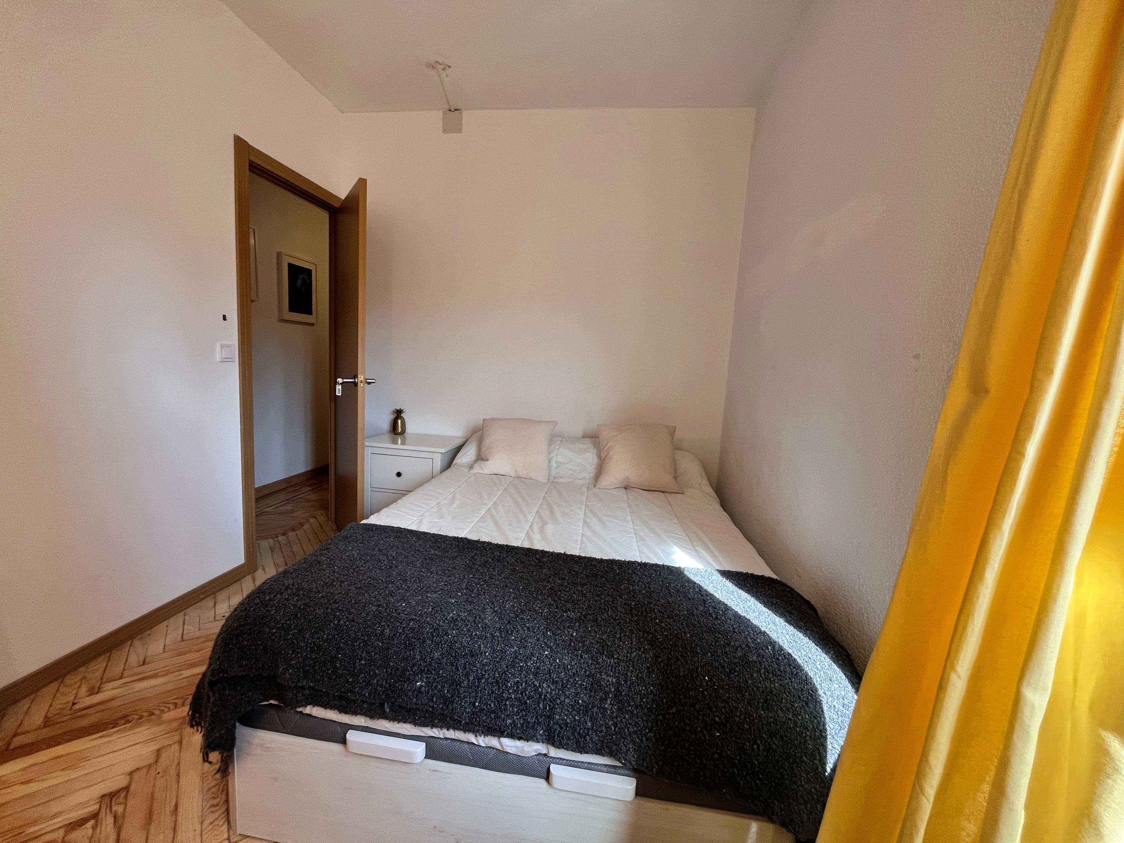 Habitación privada II en Calle de San Bernabé